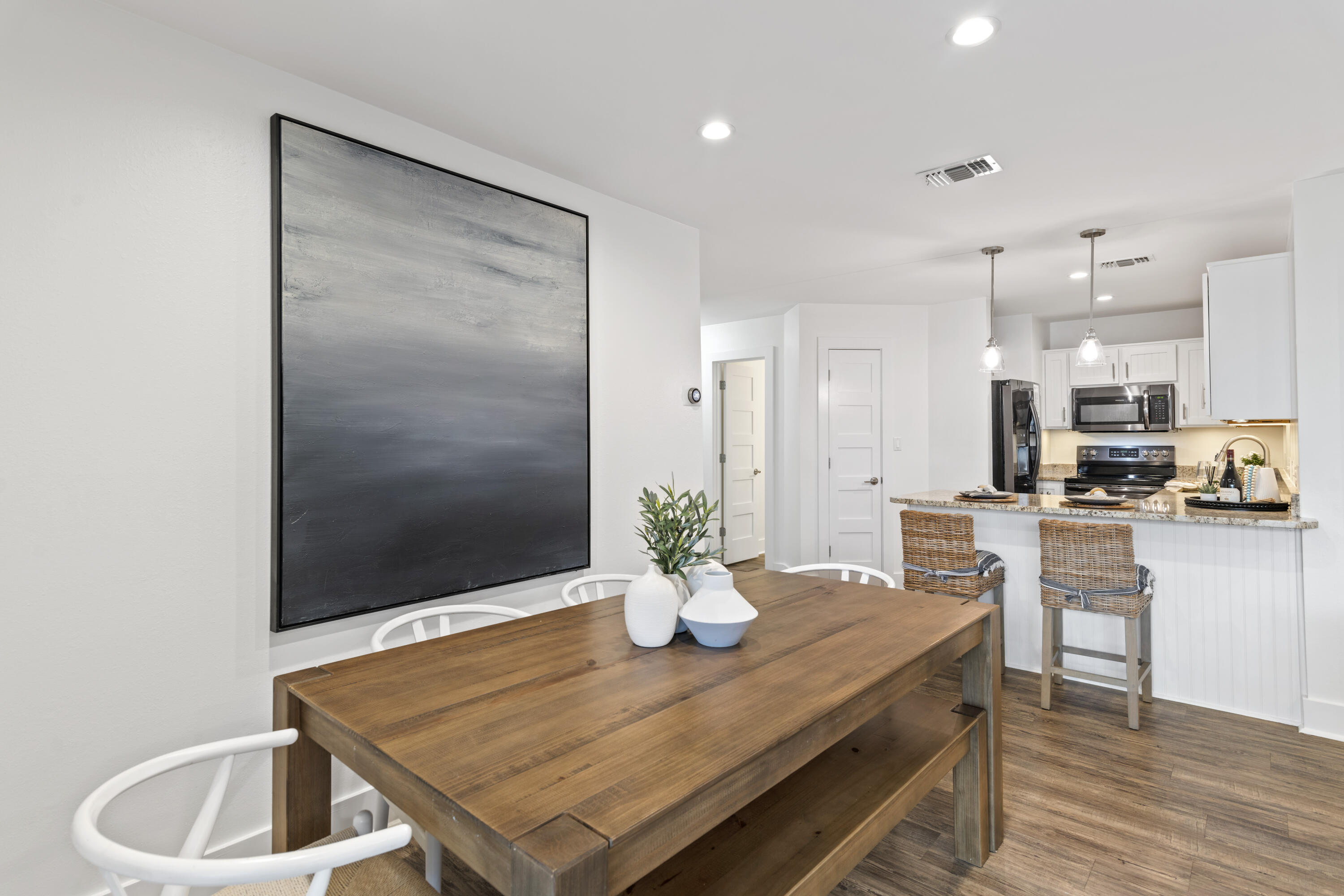 BEACHWOOD VILLAS CONDO - Residential