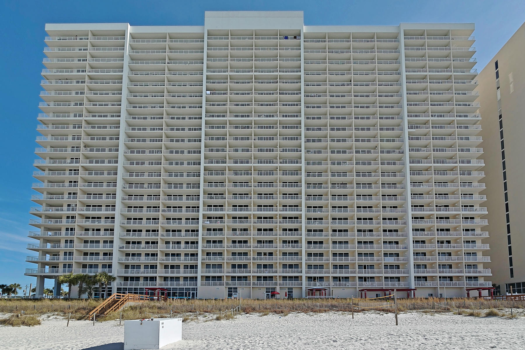 MAJESTIC BEACH TOWERS I - Residential