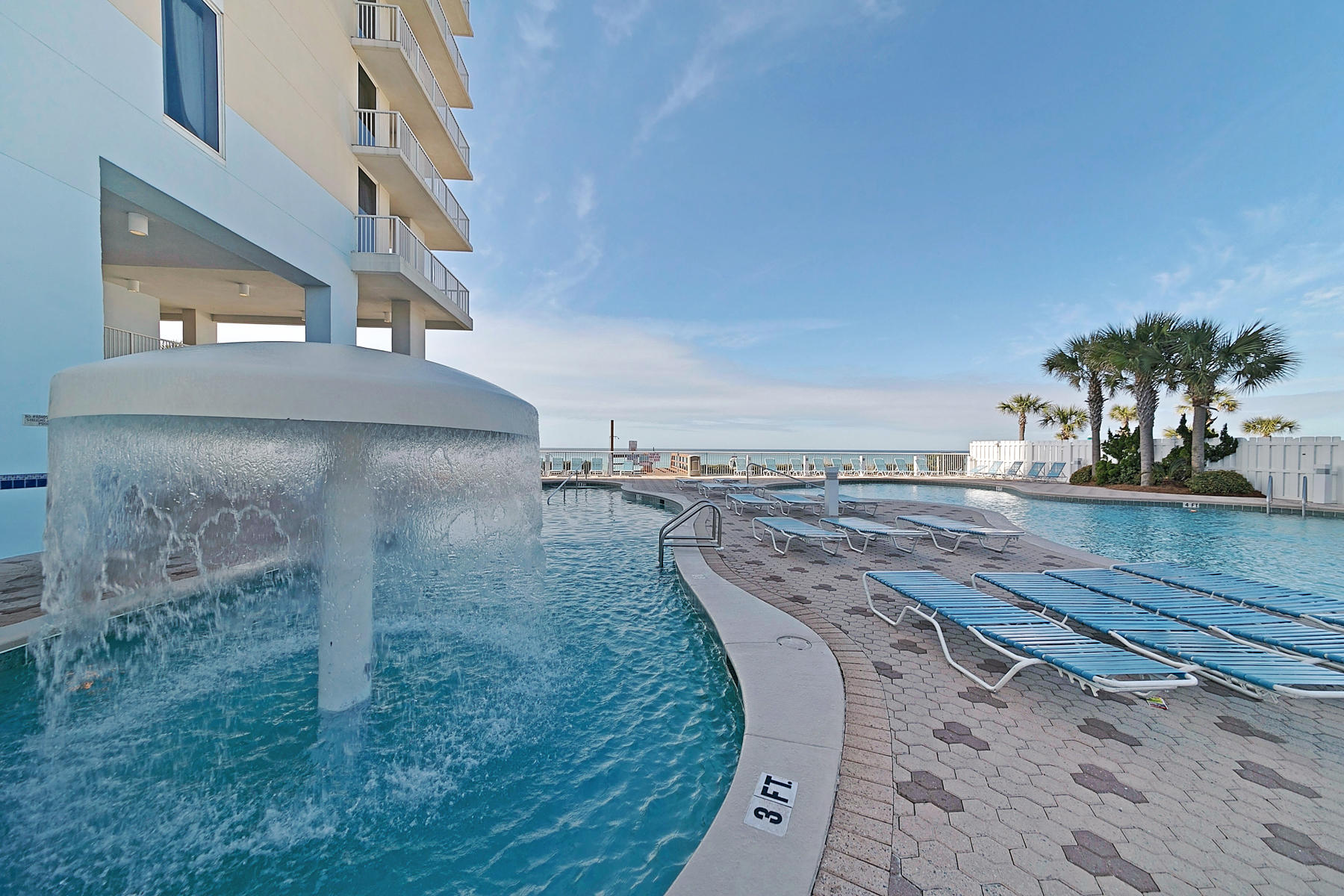 MAJESTIC BEACH TOWERS I - Residential