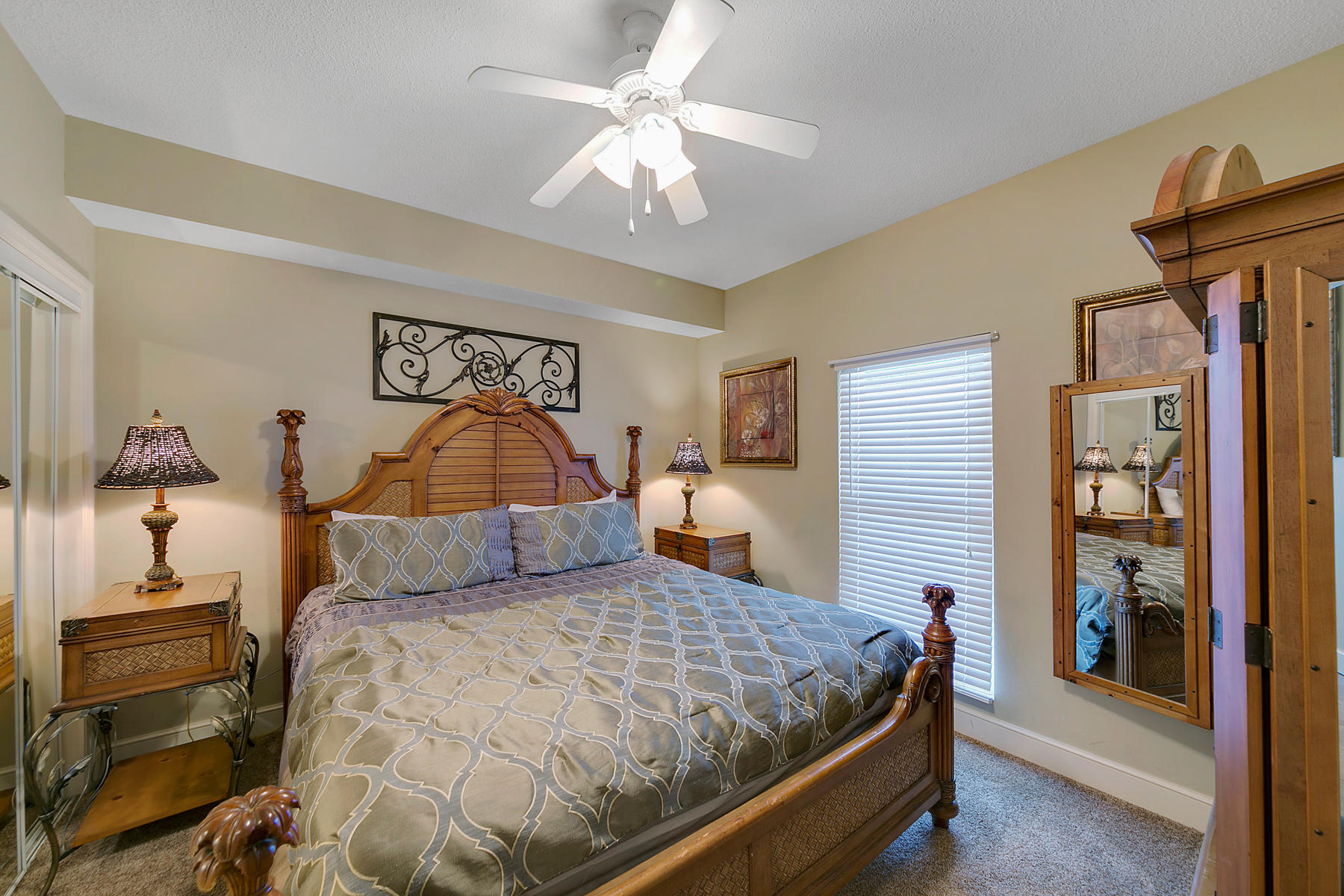 MAJESTIC BEACH TOWERS I - Residential