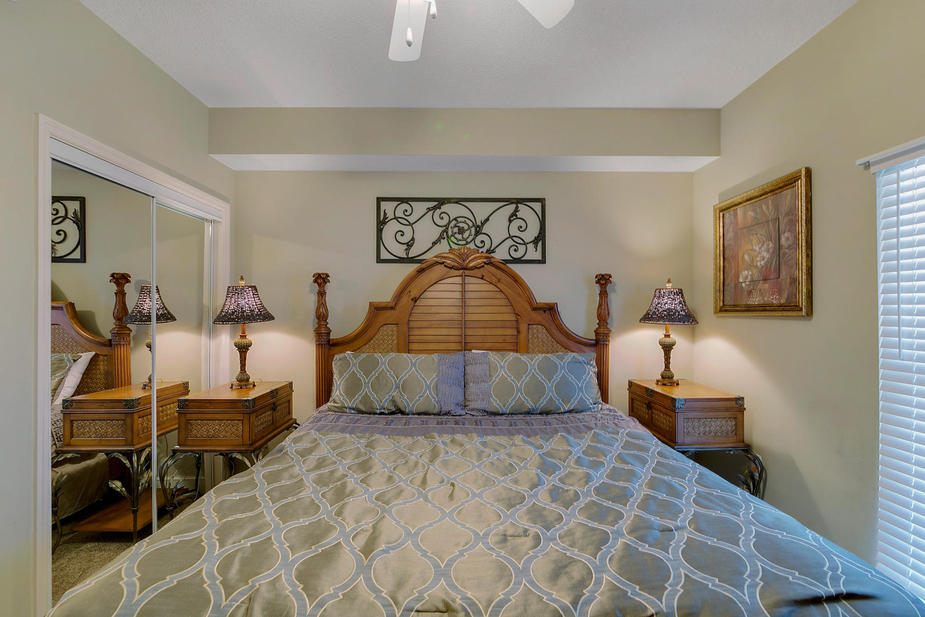 MAJESTIC BEACH TOWERS I - Residential