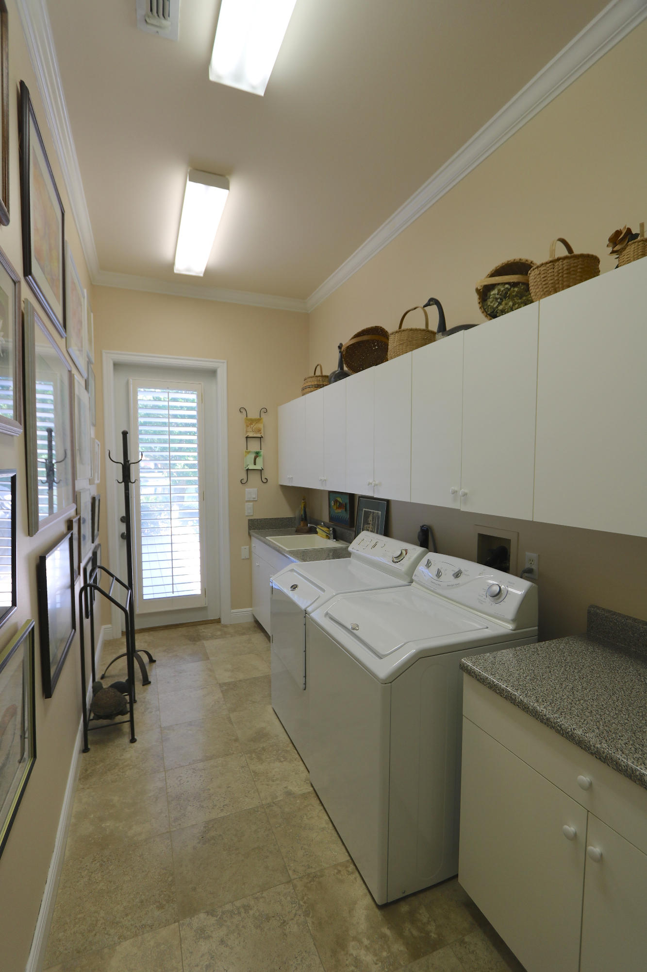 BURNT PINE - Residential