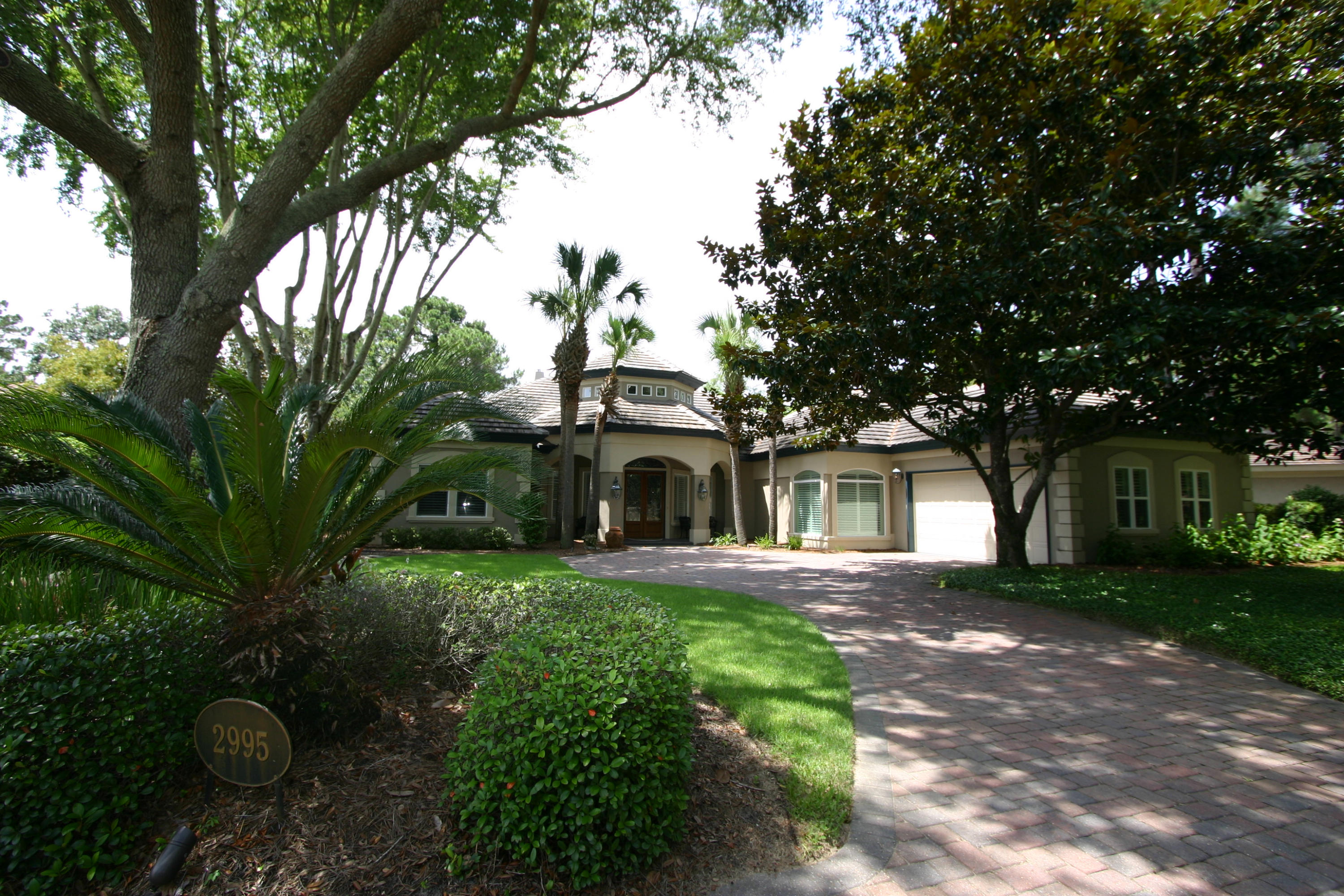 BURNT PINE - Residential