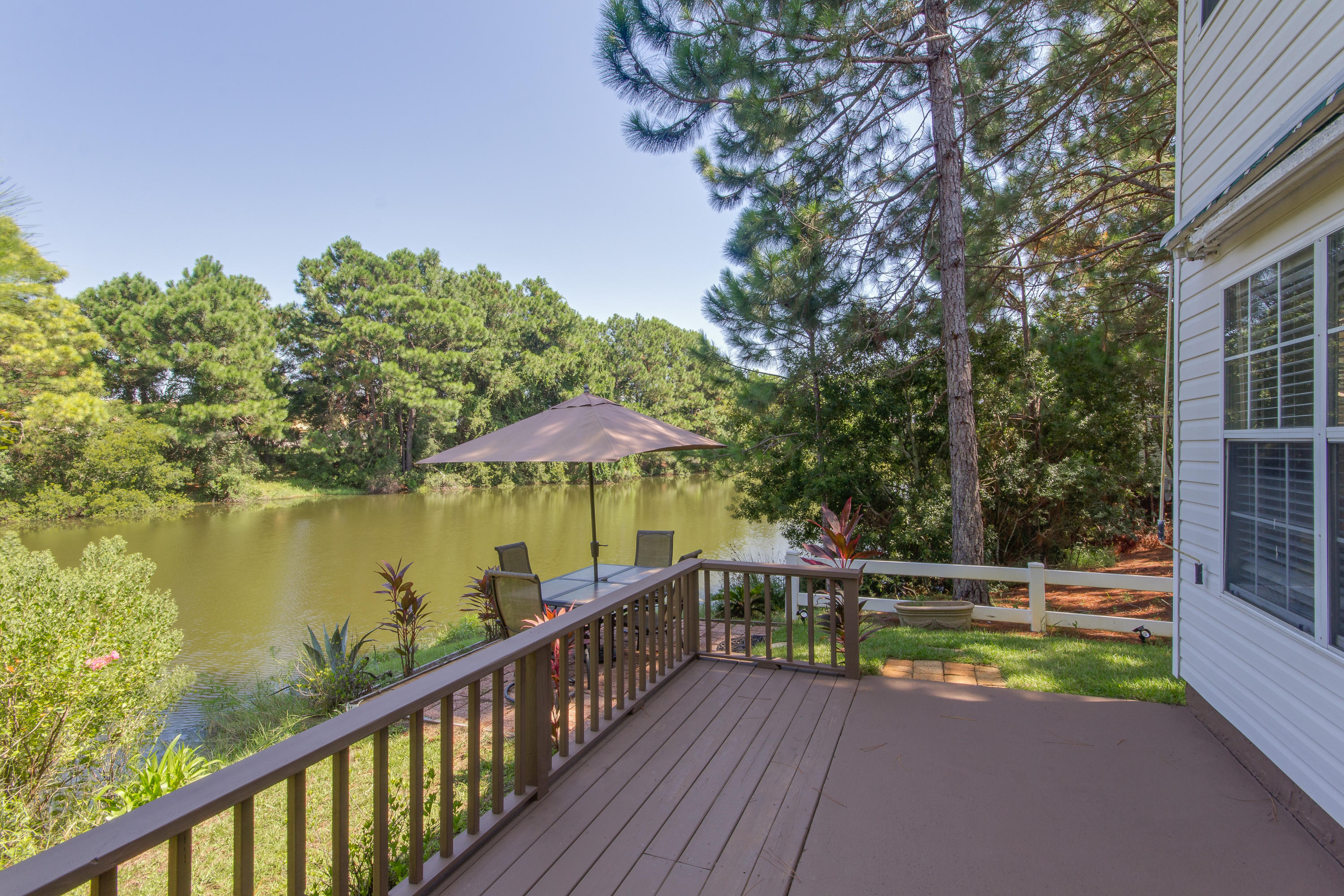 TWIN LAKES ESTATES - Residential