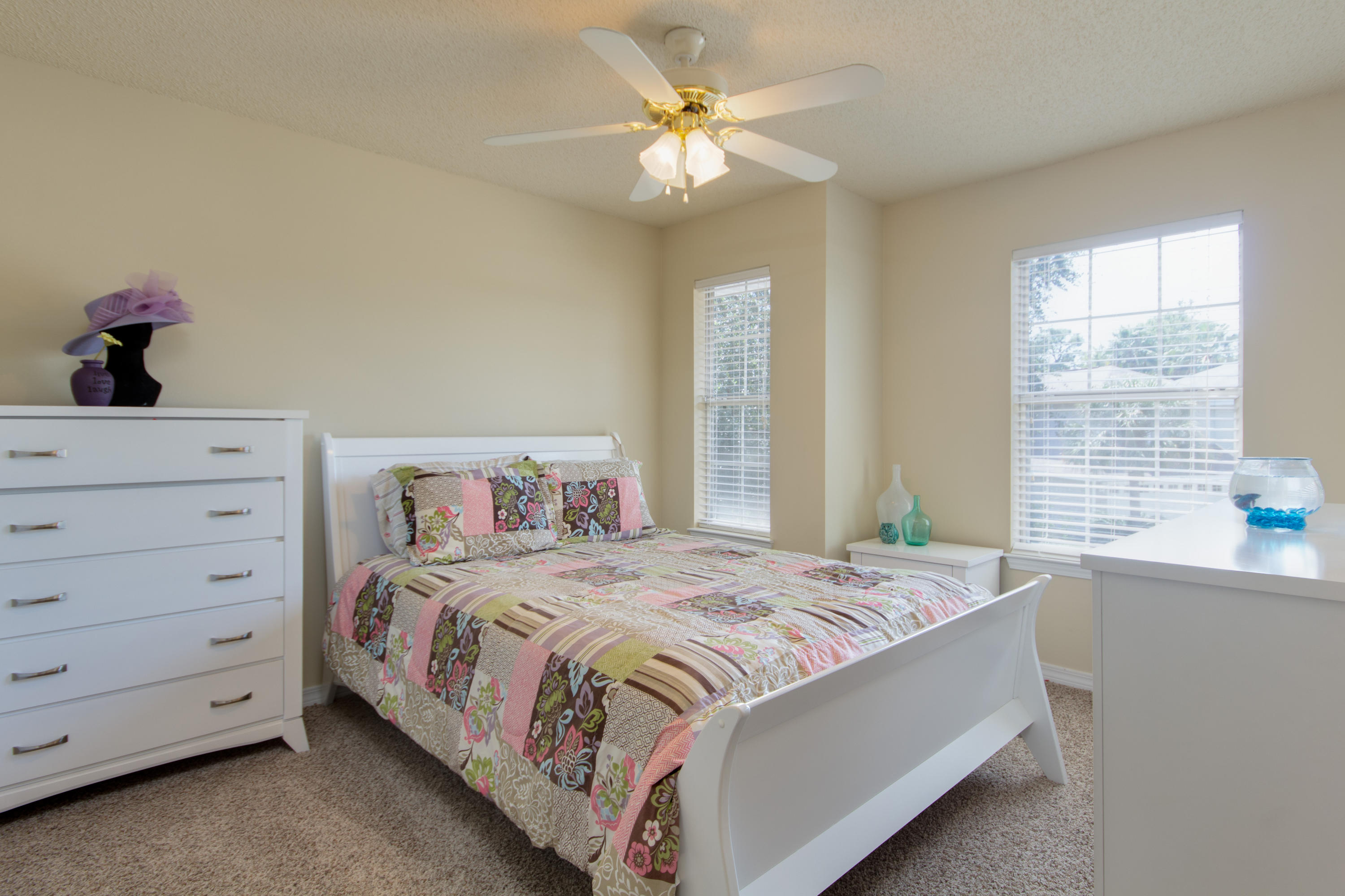 TWIN LAKES ESTATES - Residential