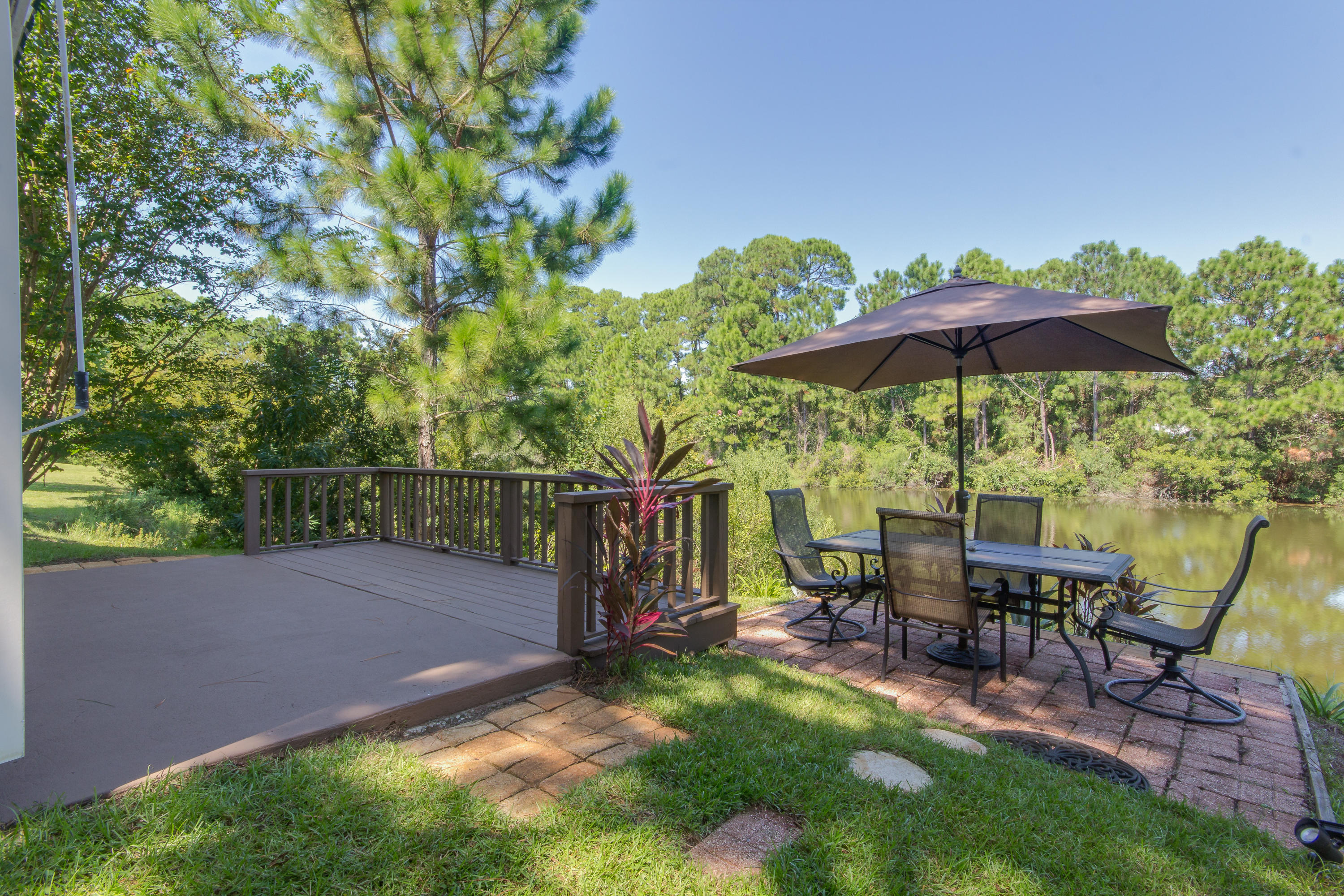 TWIN LAKES ESTATES - Residential