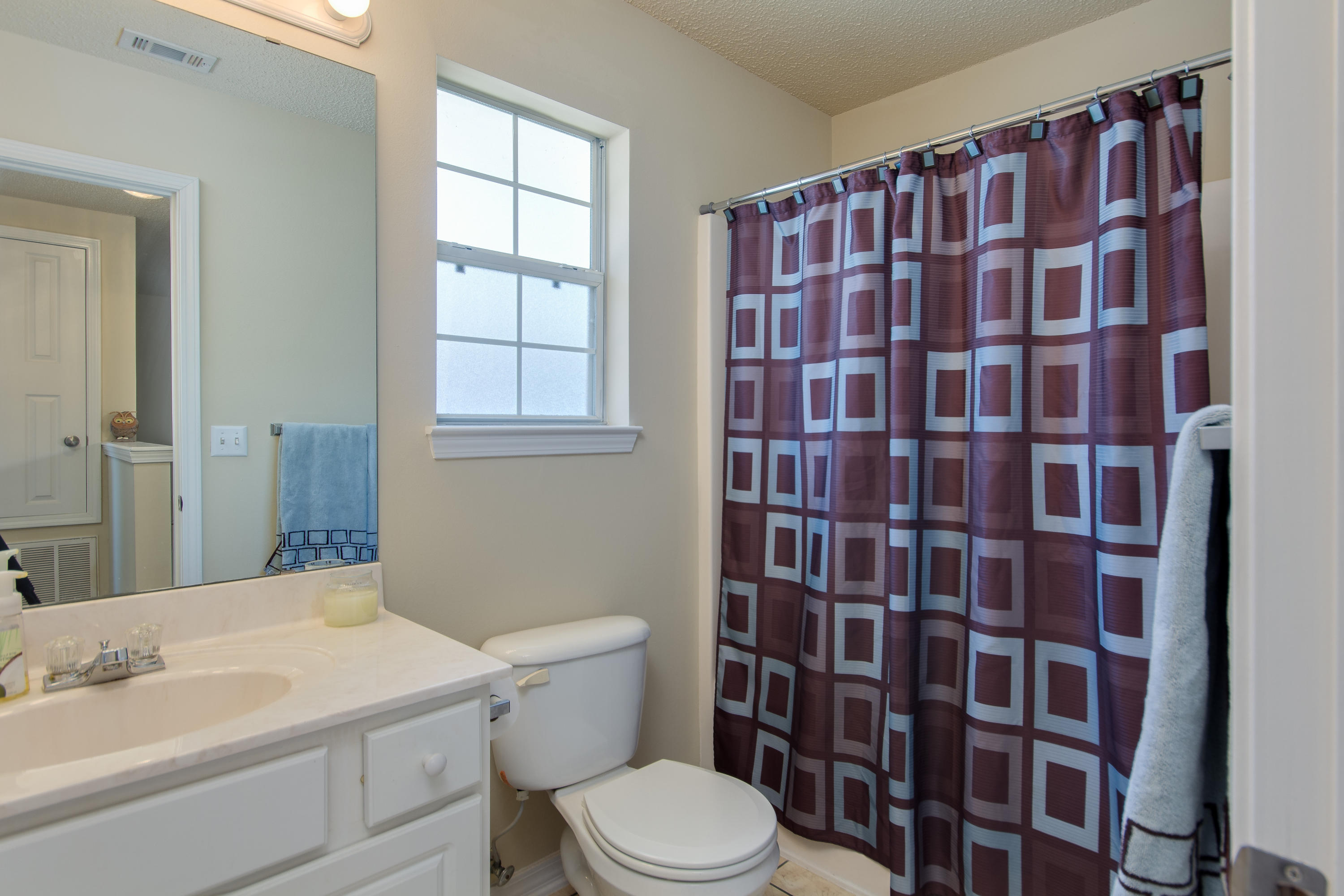 TWIN LAKES ESTATES - Residential