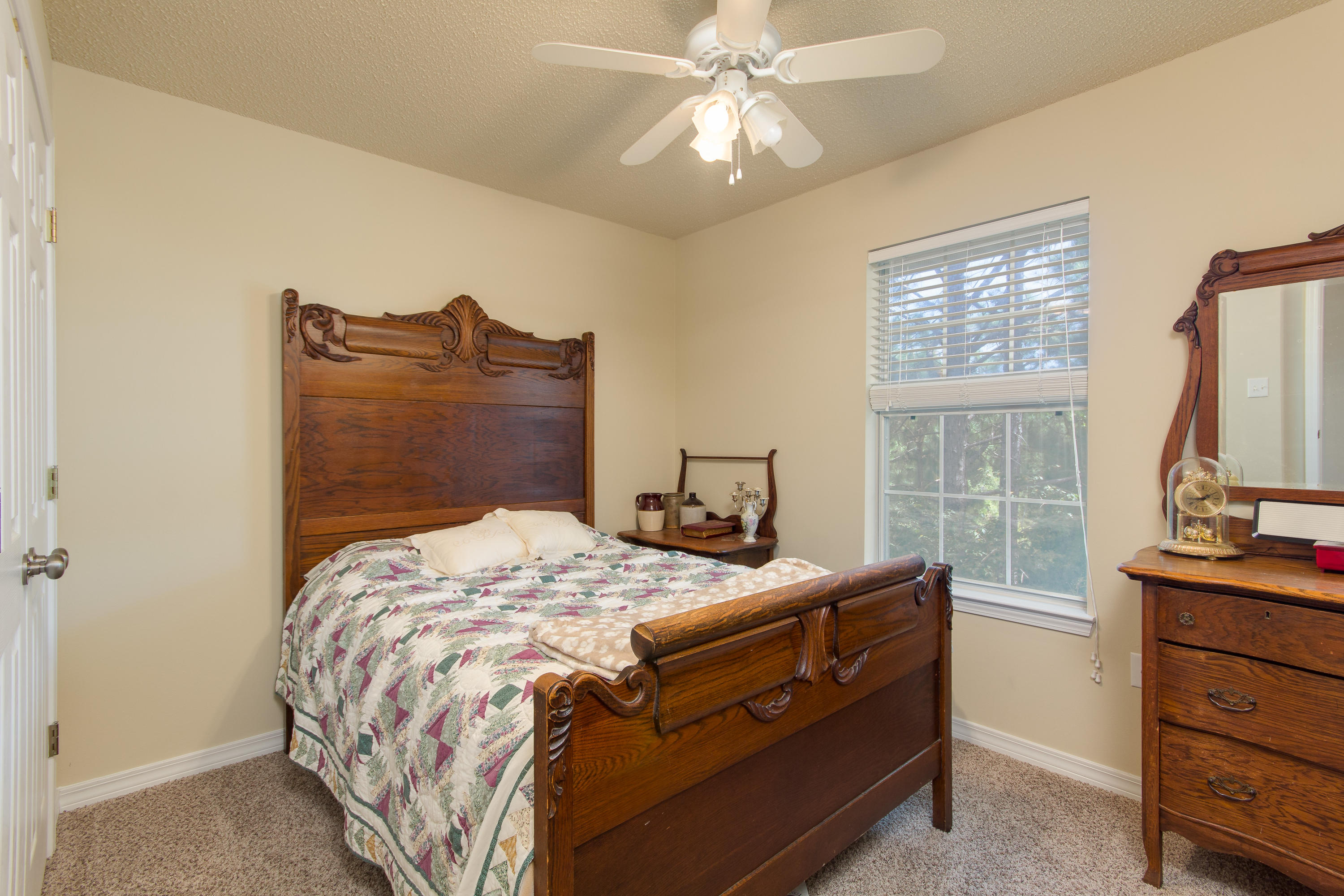 TWIN LAKES ESTATES - Residential