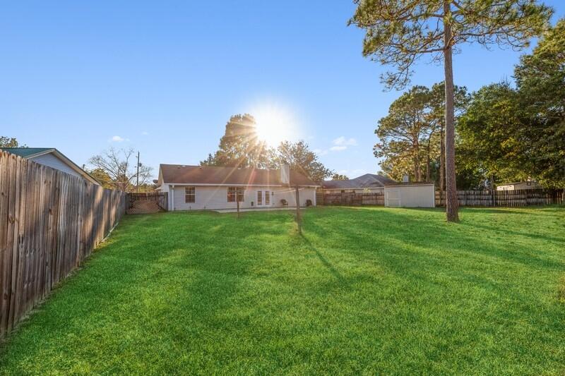 COUNTRYVIEW - Residential