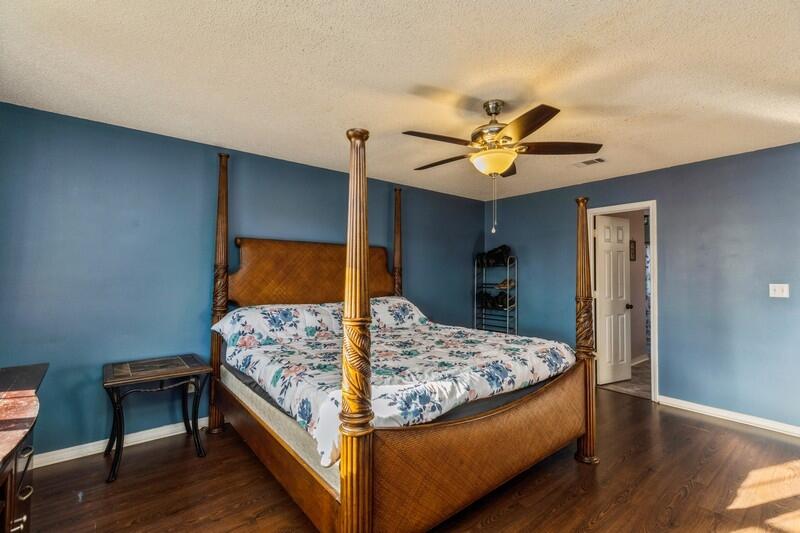 COUNTRYVIEW - Residential