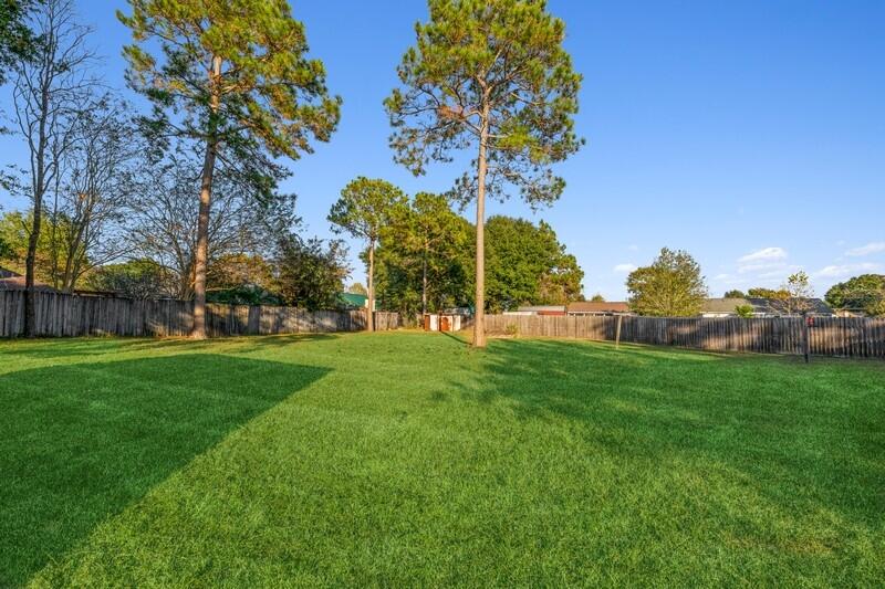 COUNTRYVIEW - Residential