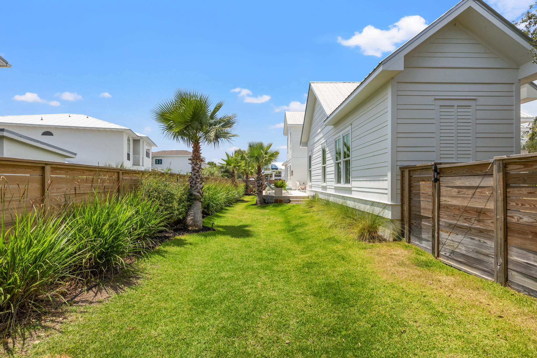 SAND CLIFFS - Residential