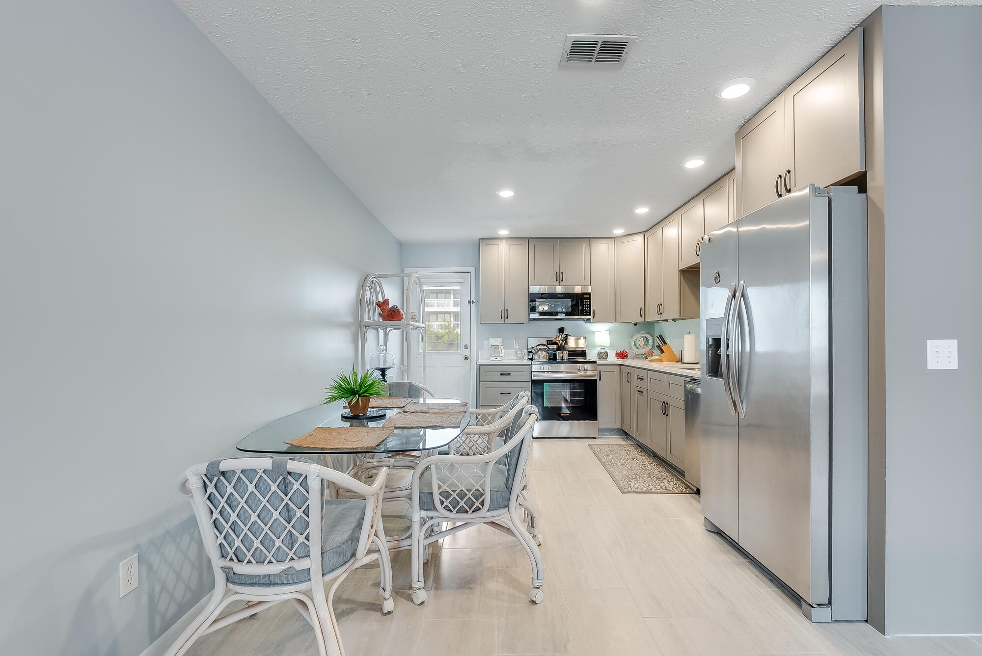 Wendwood Condo - Residential