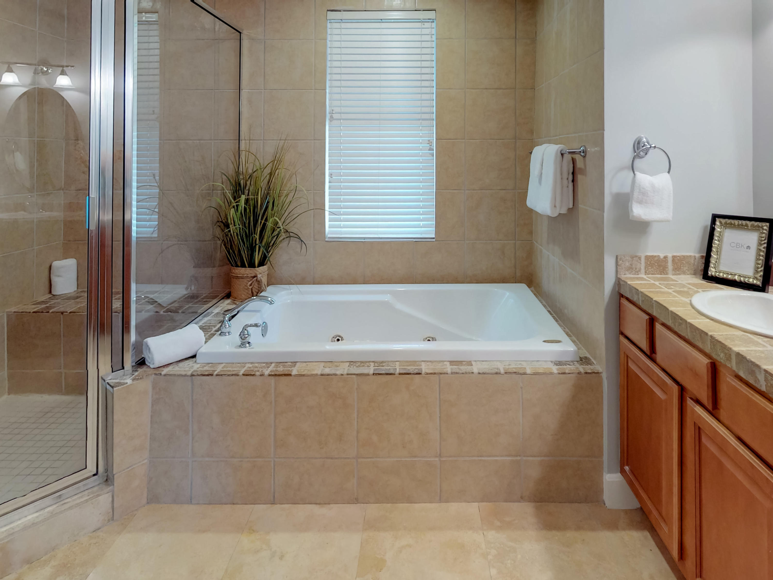 PINE RIDGE VILLAS - Residential