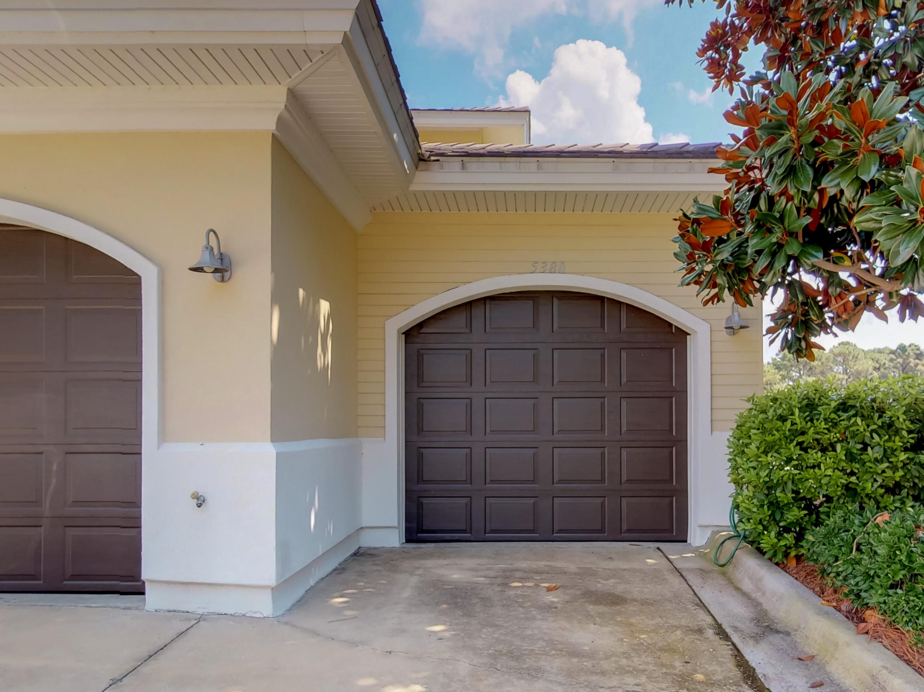 PINE RIDGE VILLAS - Residential