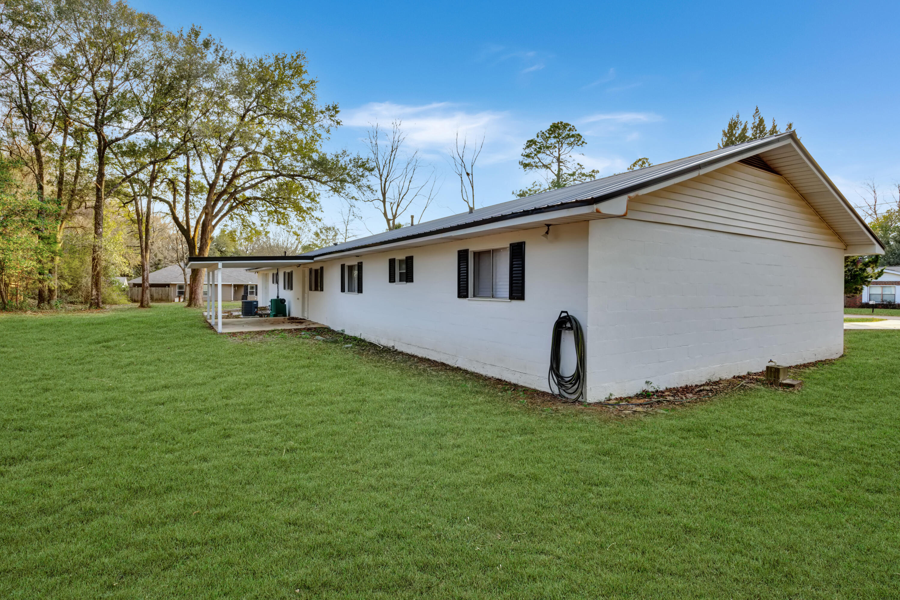 QUIET OAKS S/D - Residential