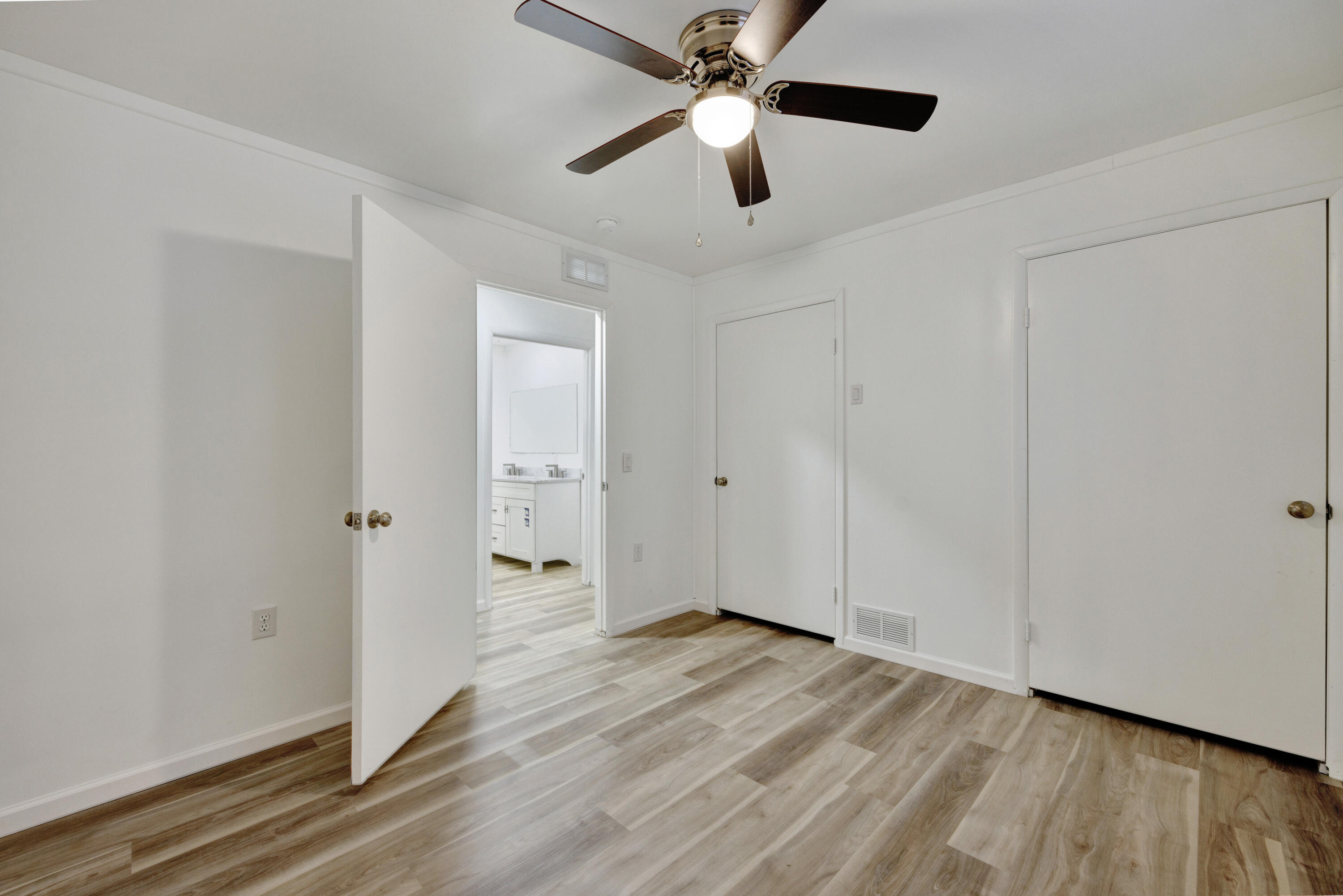 QUIET OAKS S/D - Residential