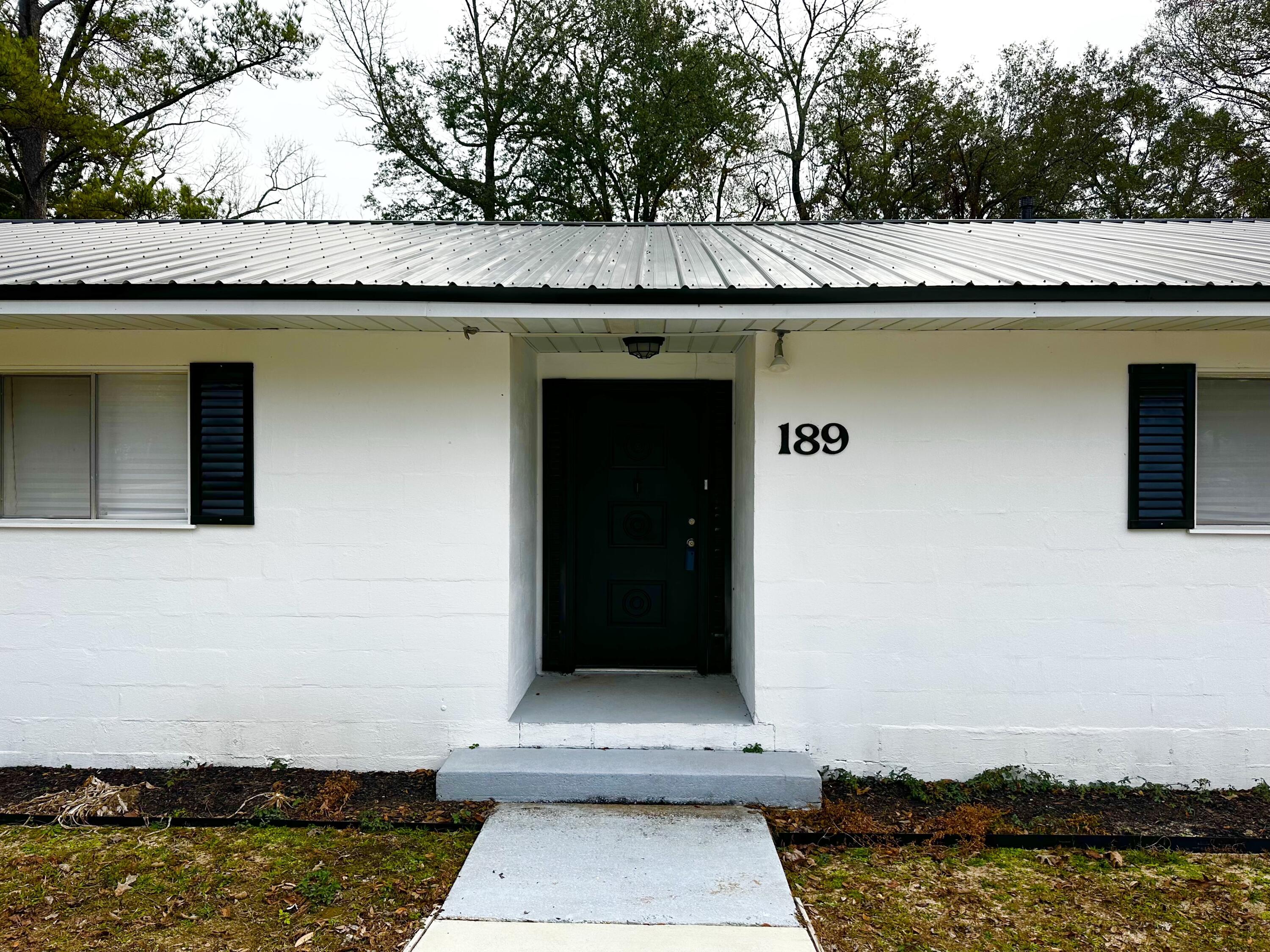 QUIET OAKS S/D - Residential