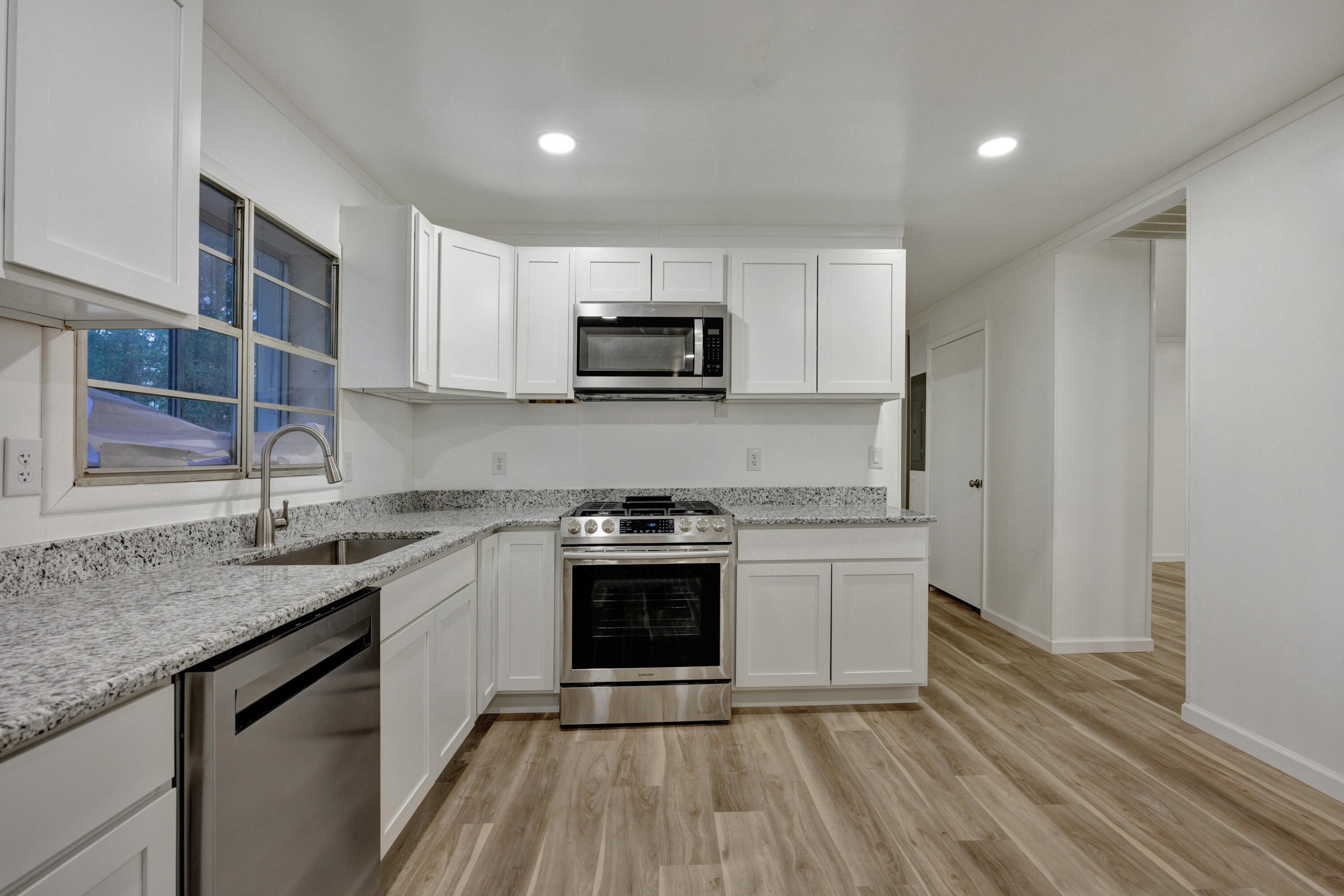 QUIET OAKS S/D - Residential