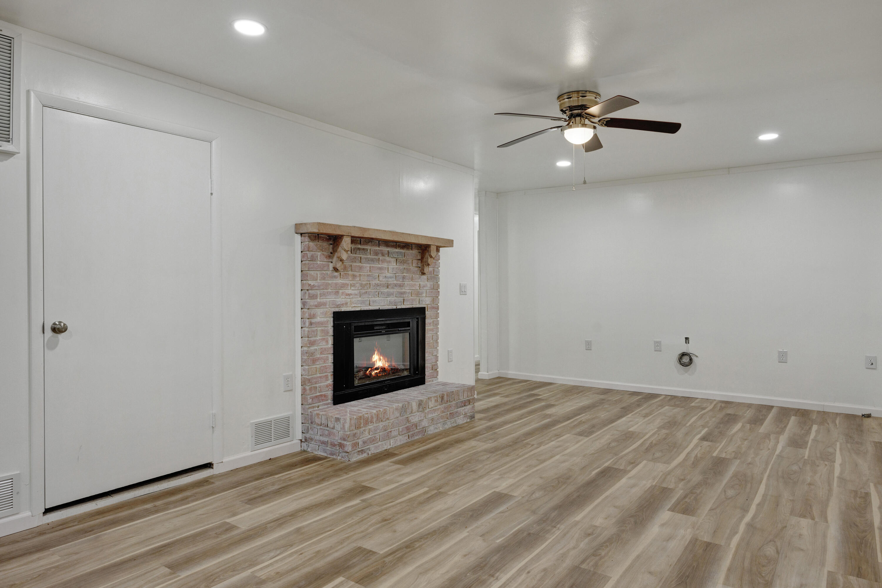 QUIET OAKS S/D - Residential