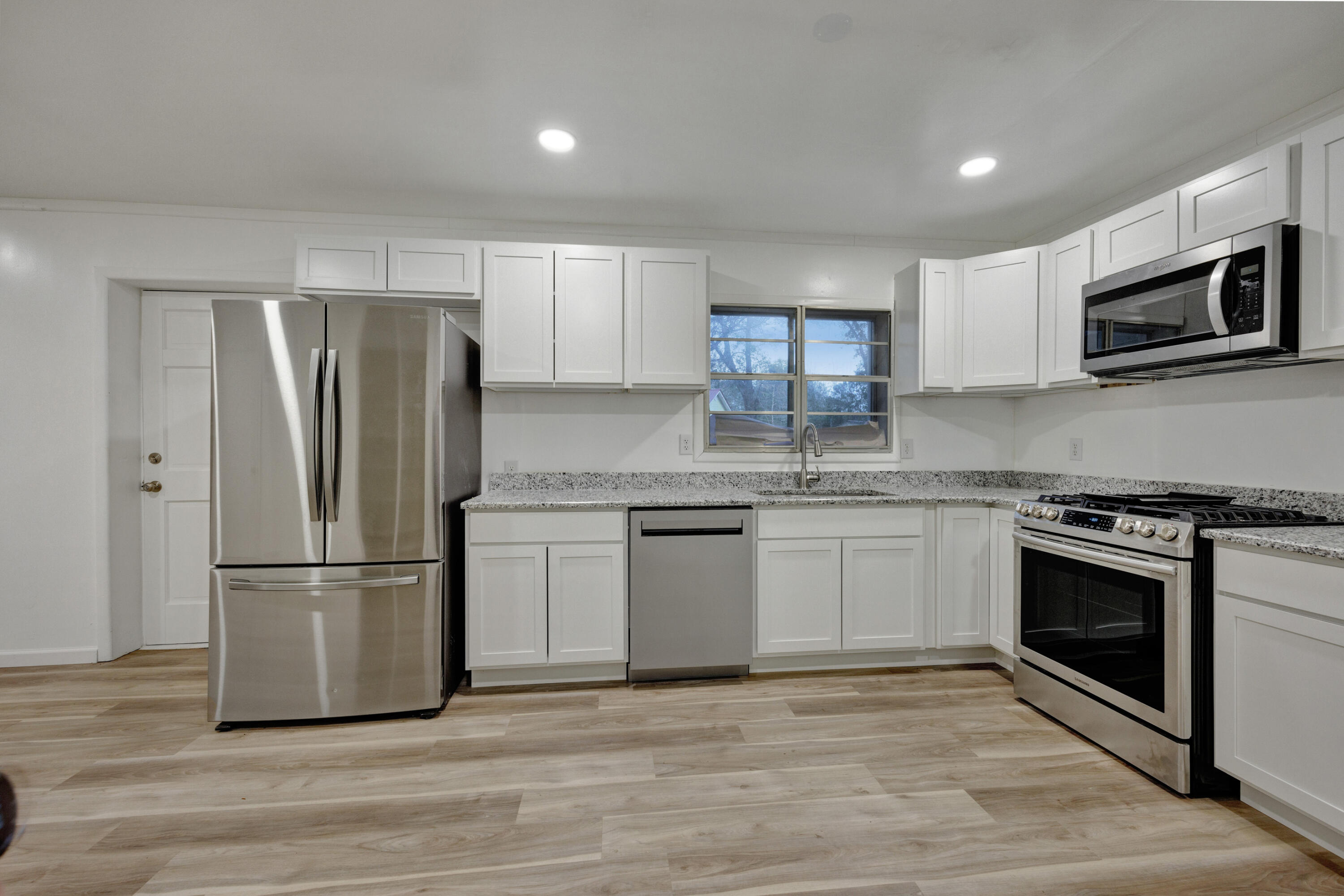 QUIET OAKS S/D - Residential