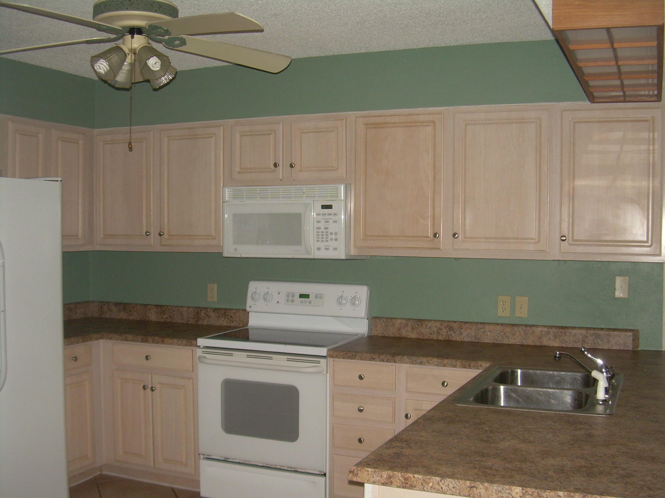 EMERALD BEACH Plat 1,Lot 20 Blk A - Residential