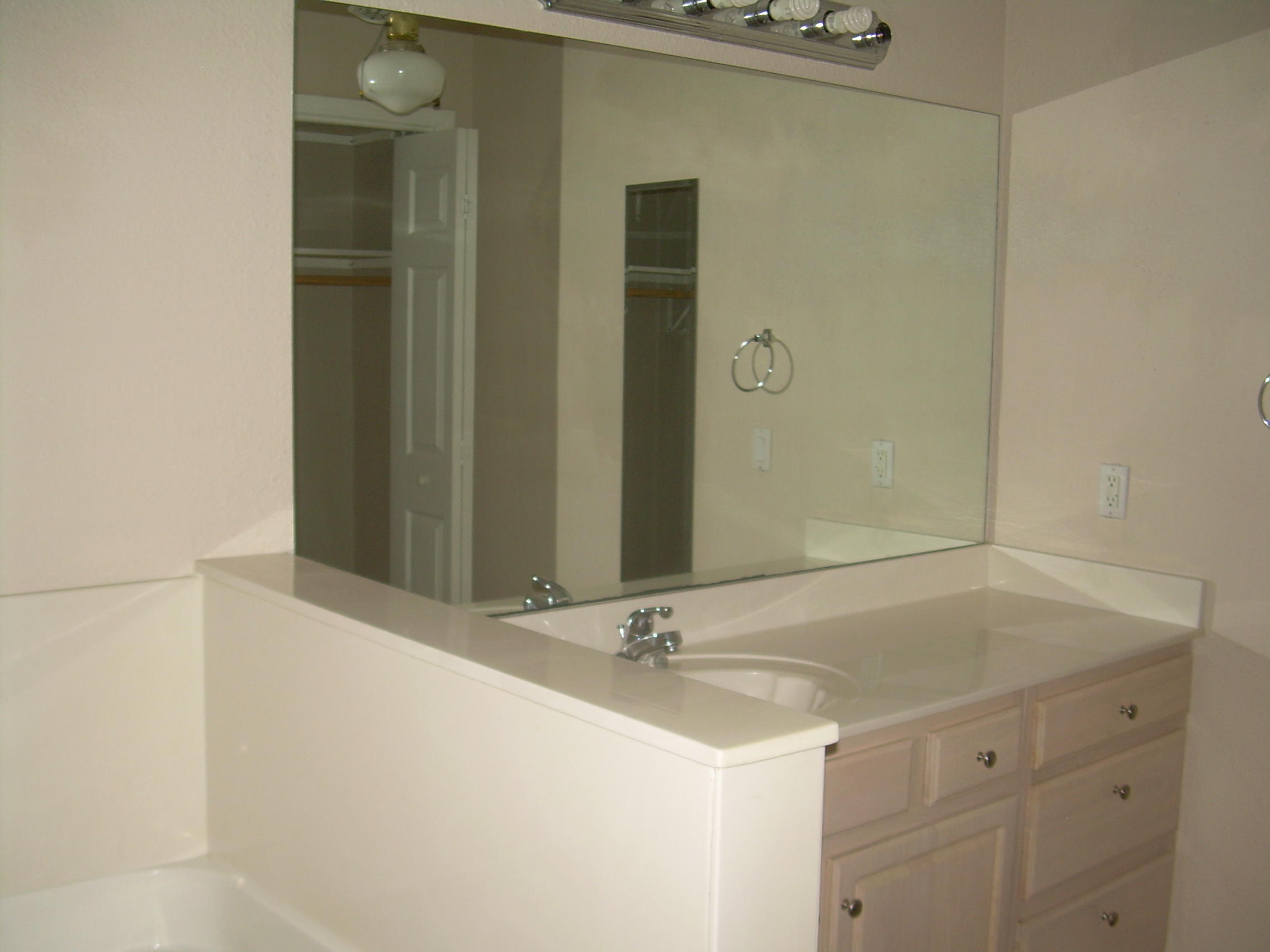 EMERALD BEACH Plat 1,Lot 20 Blk A - Residential