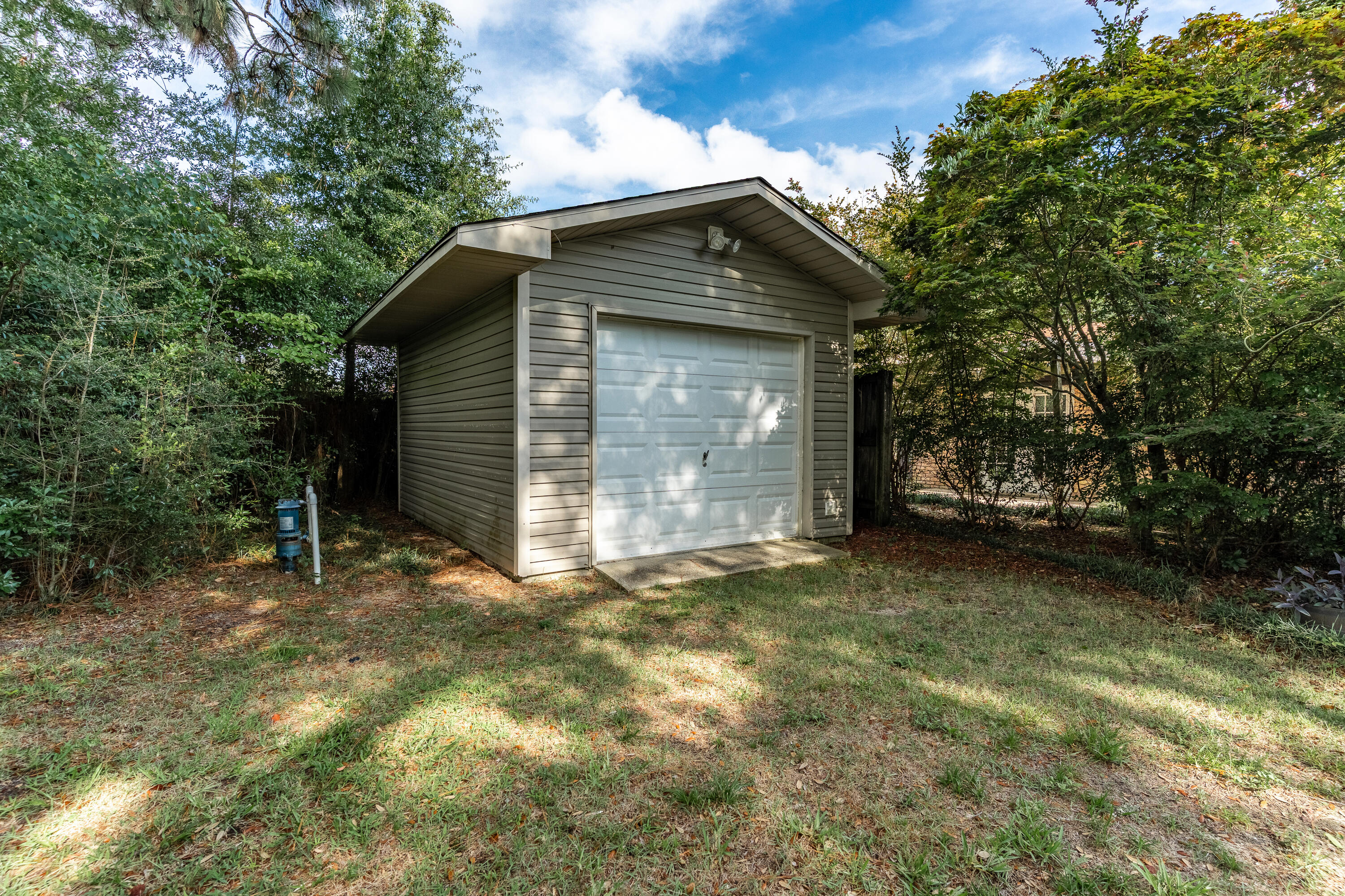 LAKE LORRAINE ESTATES 1 - Residential