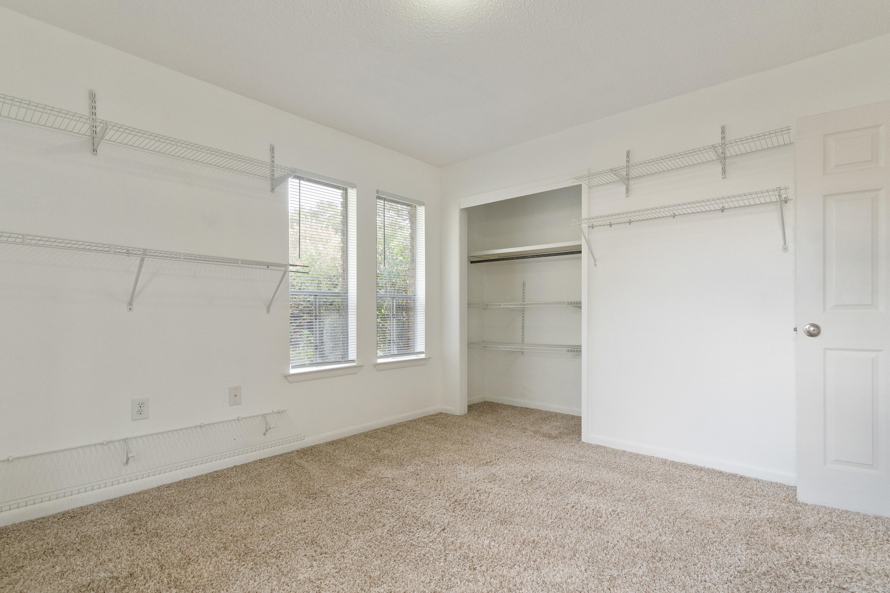 LAKE LORRAINE ESTATES 1 - Residential