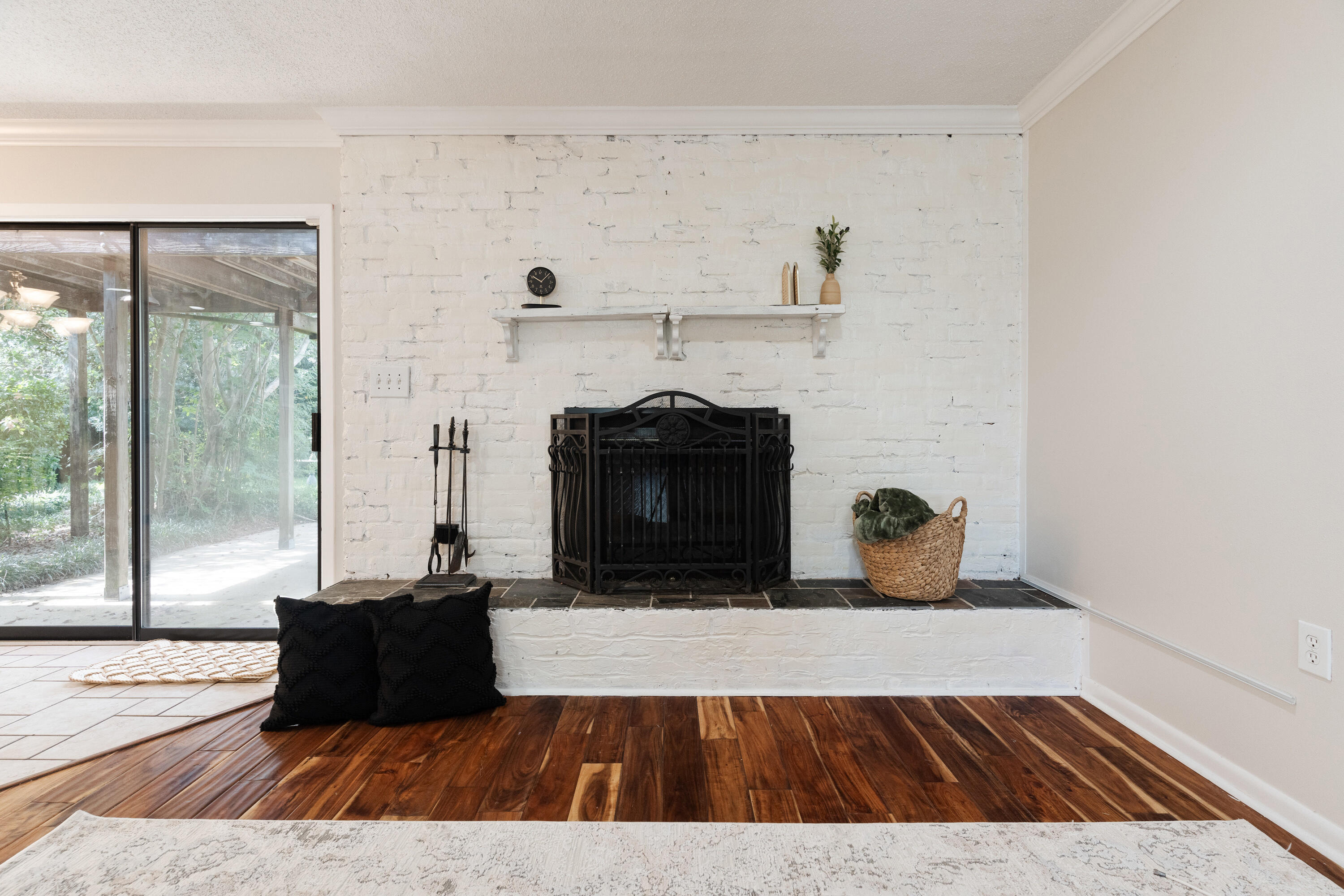 LAKE LORRAINE ESTATES 1 - Residential