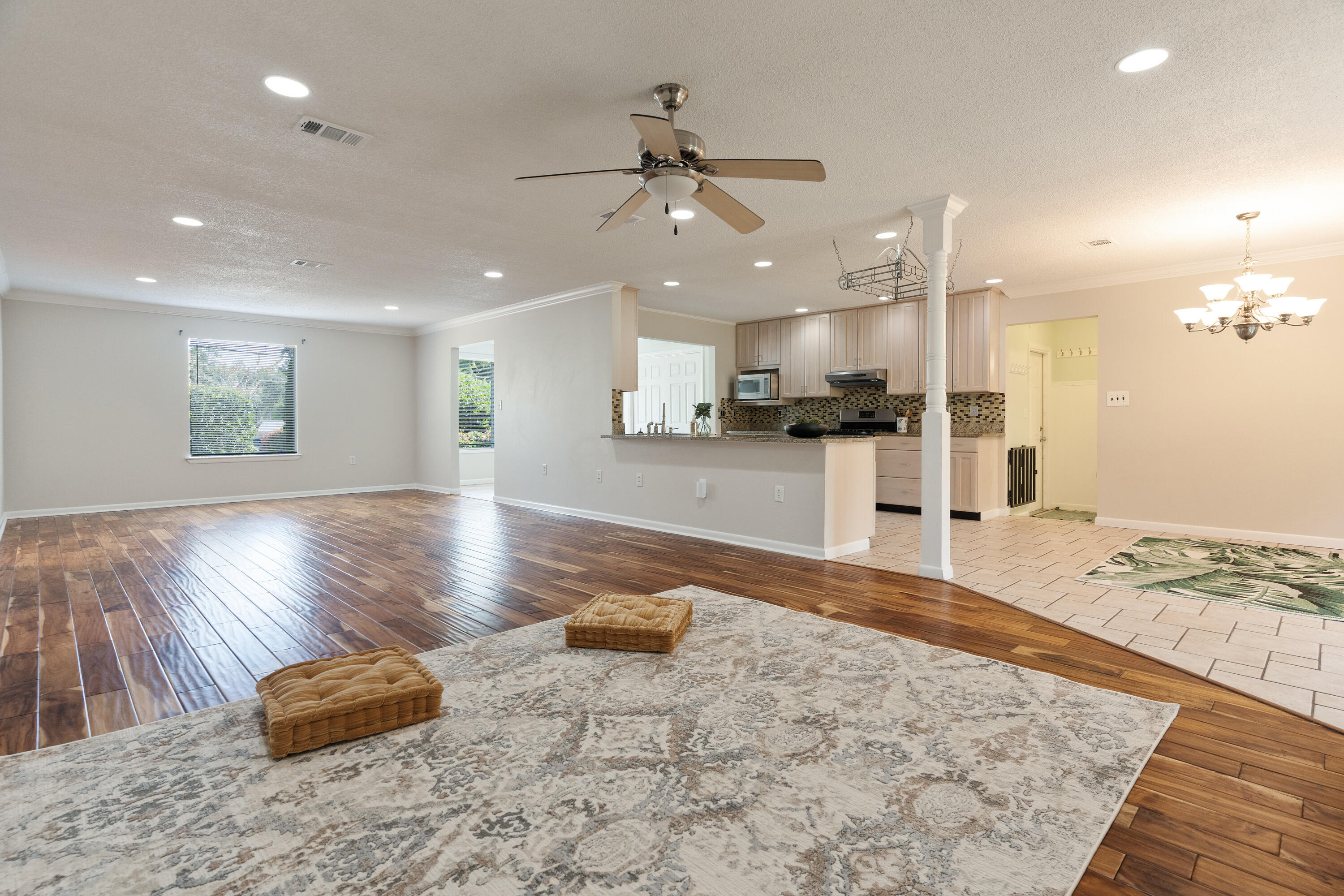 LAKE LORRAINE ESTATES 1 - Residential