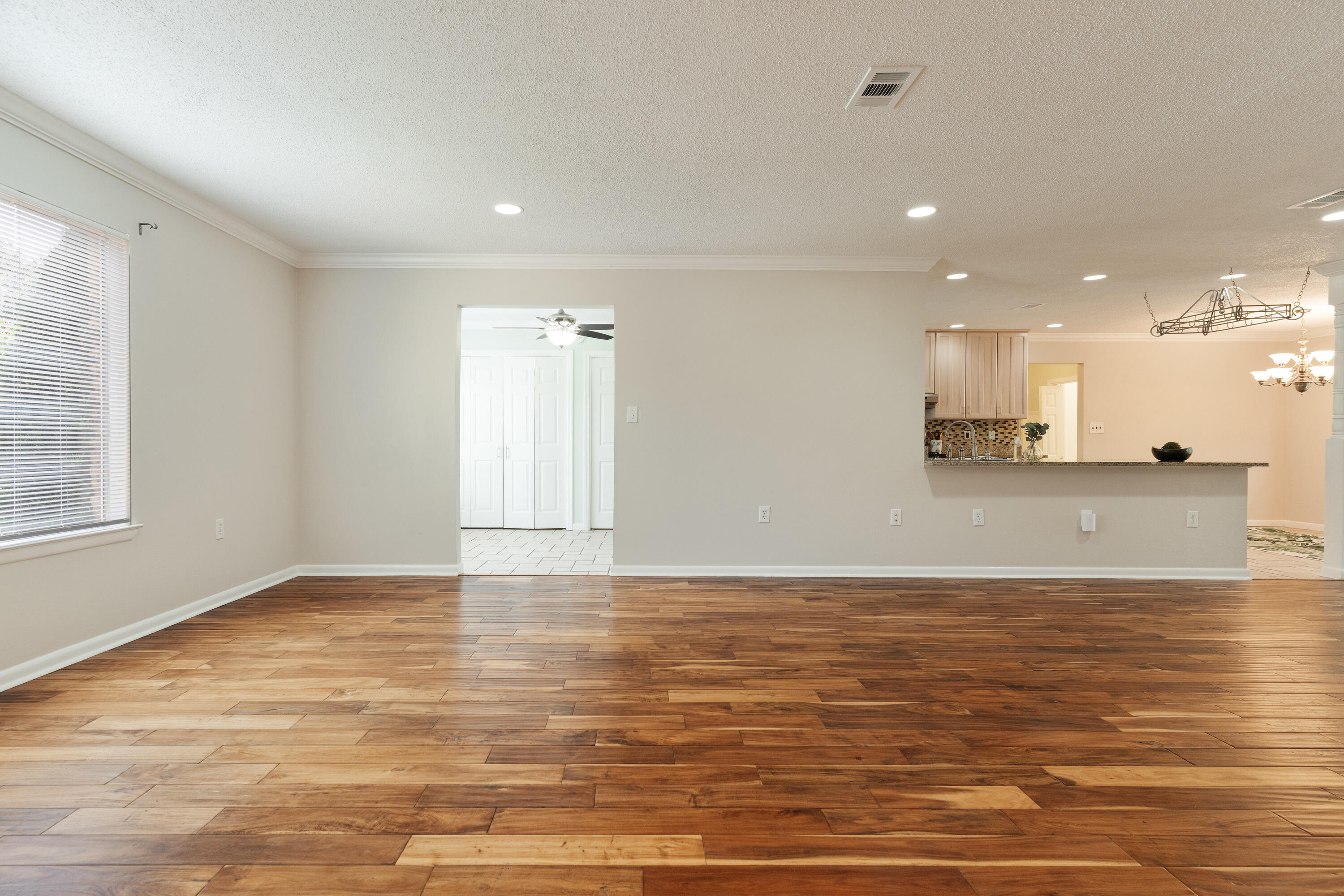 LAKE LORRAINE ESTATES 1 - Residential