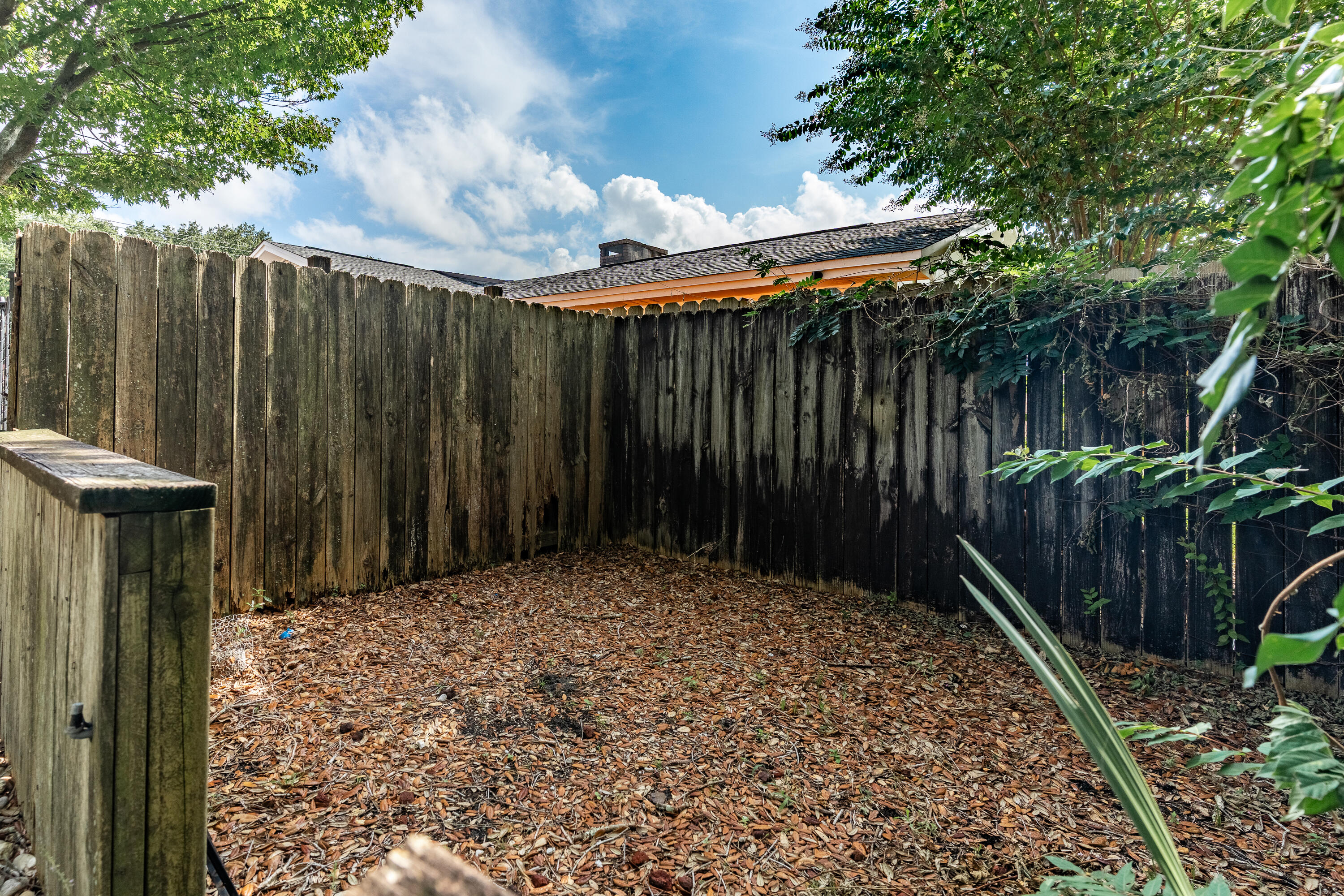 LAKE LORRAINE ESTATES 1 - Residential