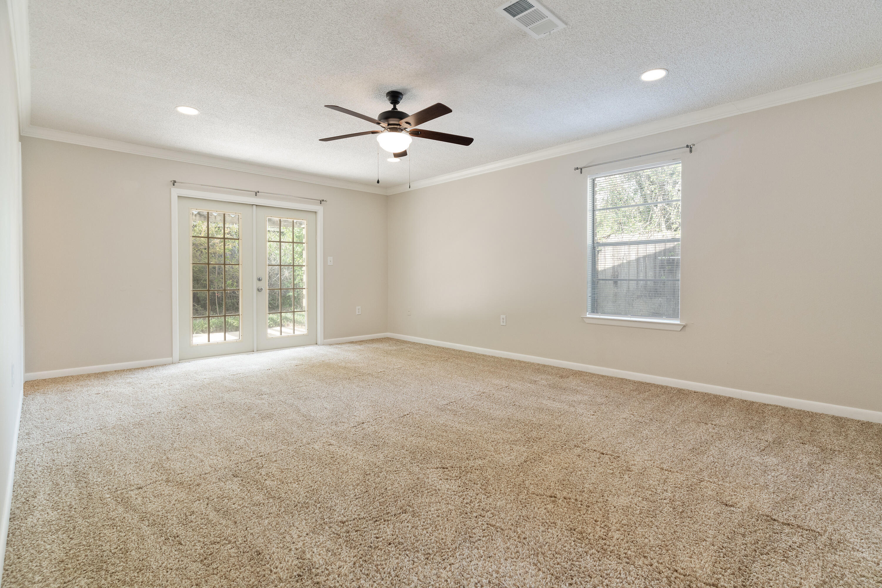 LAKE LORRAINE ESTATES 1 - Residential