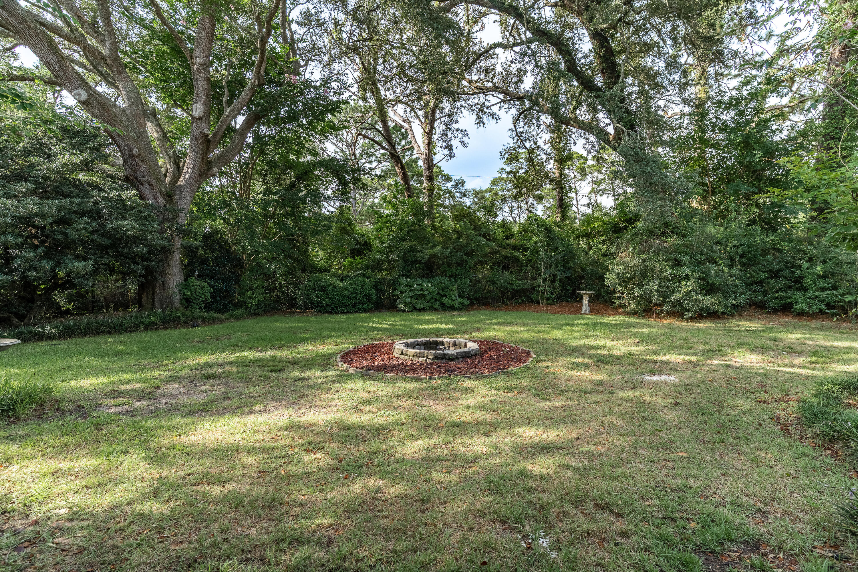 LAKE LORRAINE ESTATES 1 - Residential