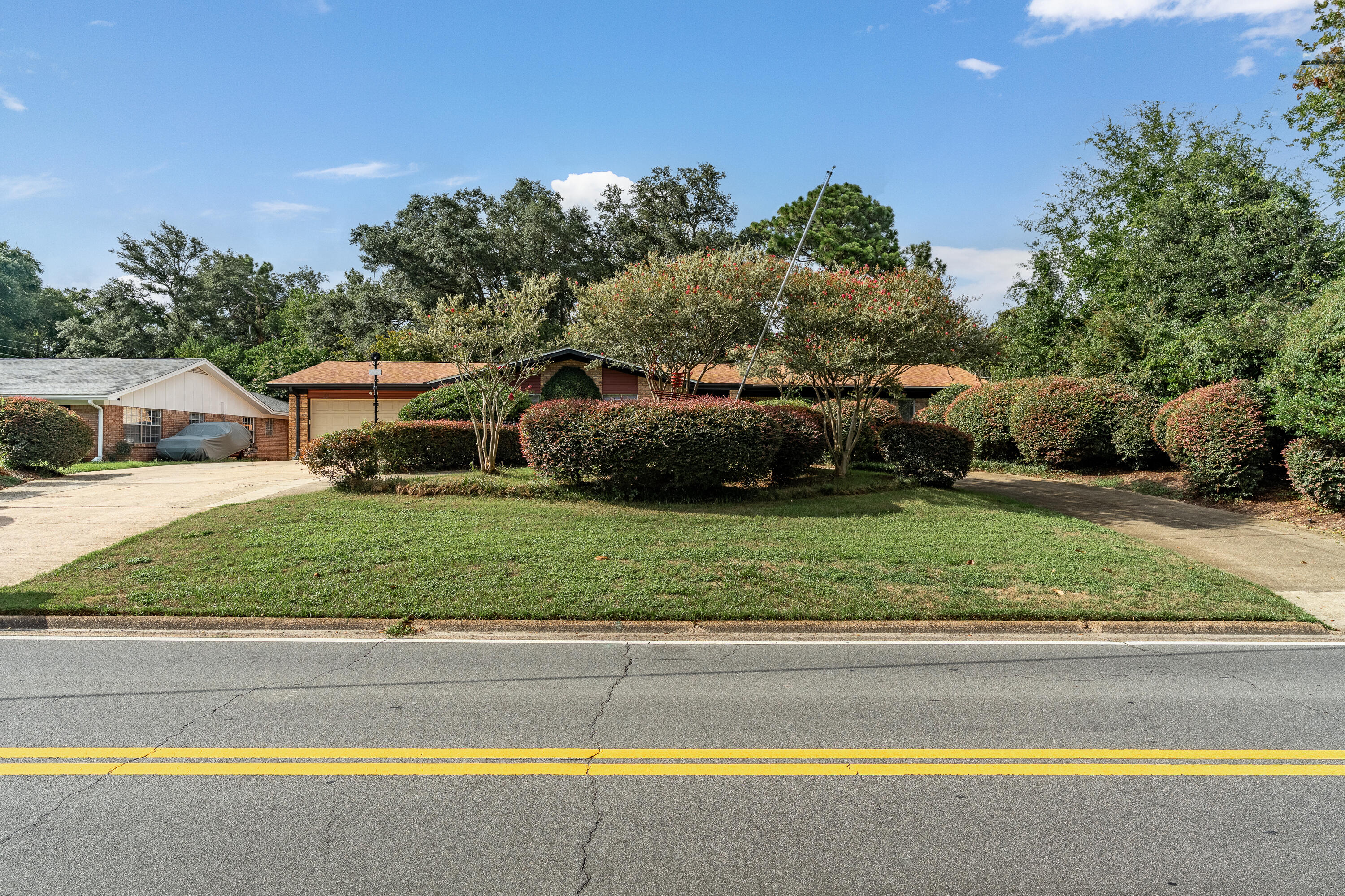 LAKE LORRAINE ESTATES 1 - Residential