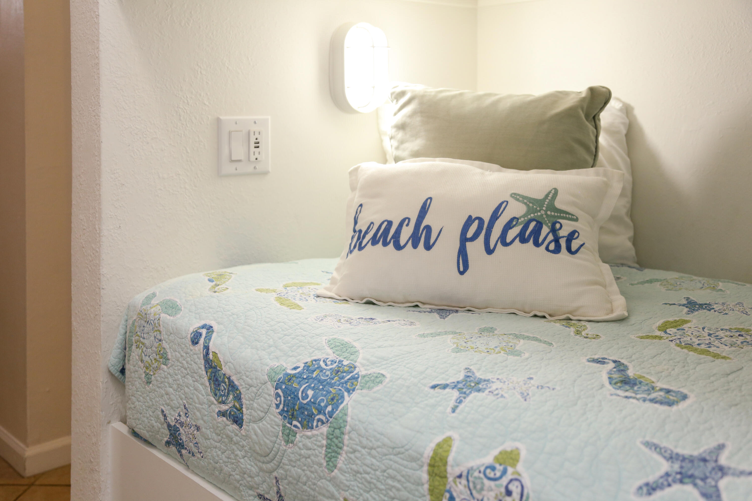 LEEWARD CONDO 2 - Residential