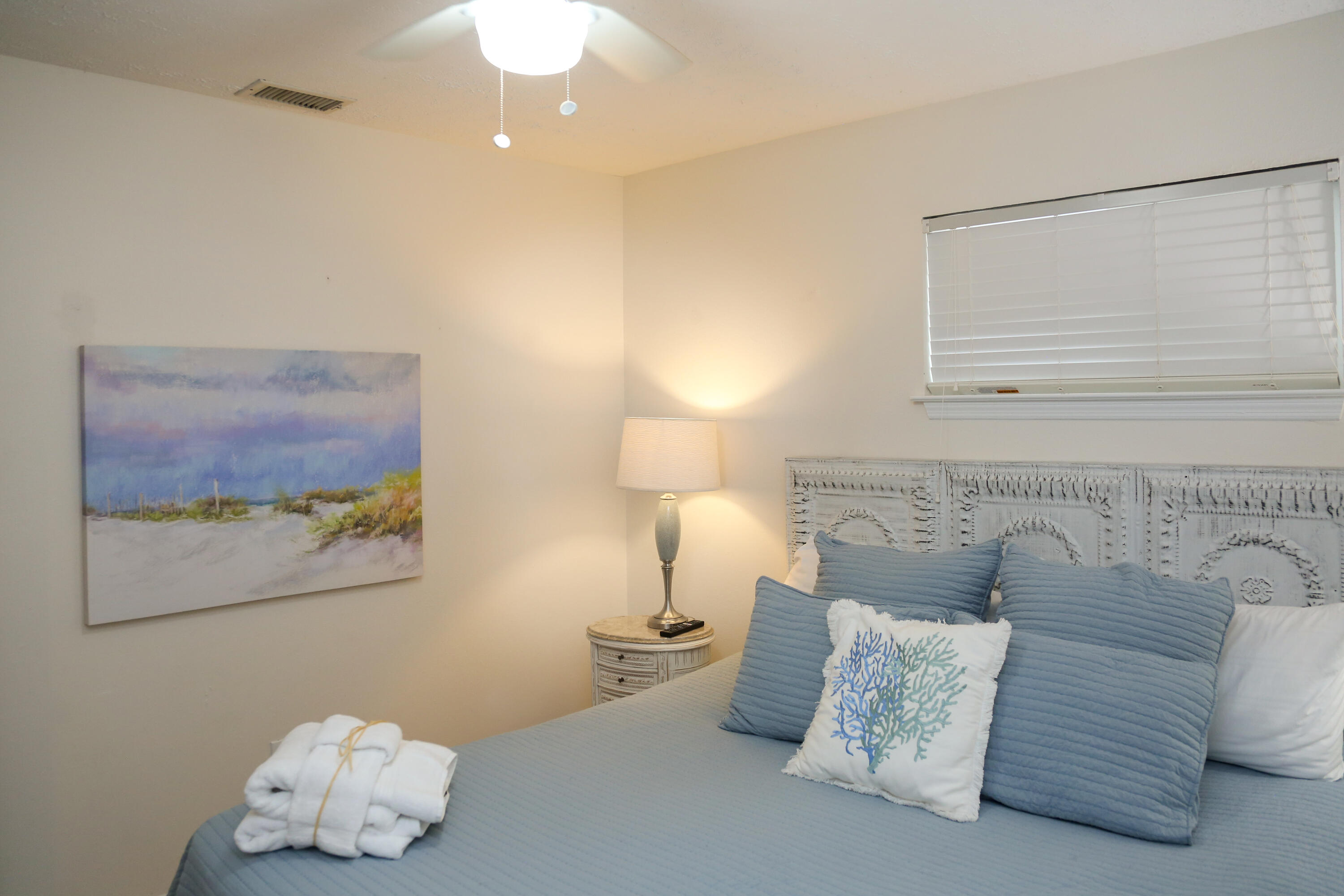 LEEWARD CONDO 2 - Residential