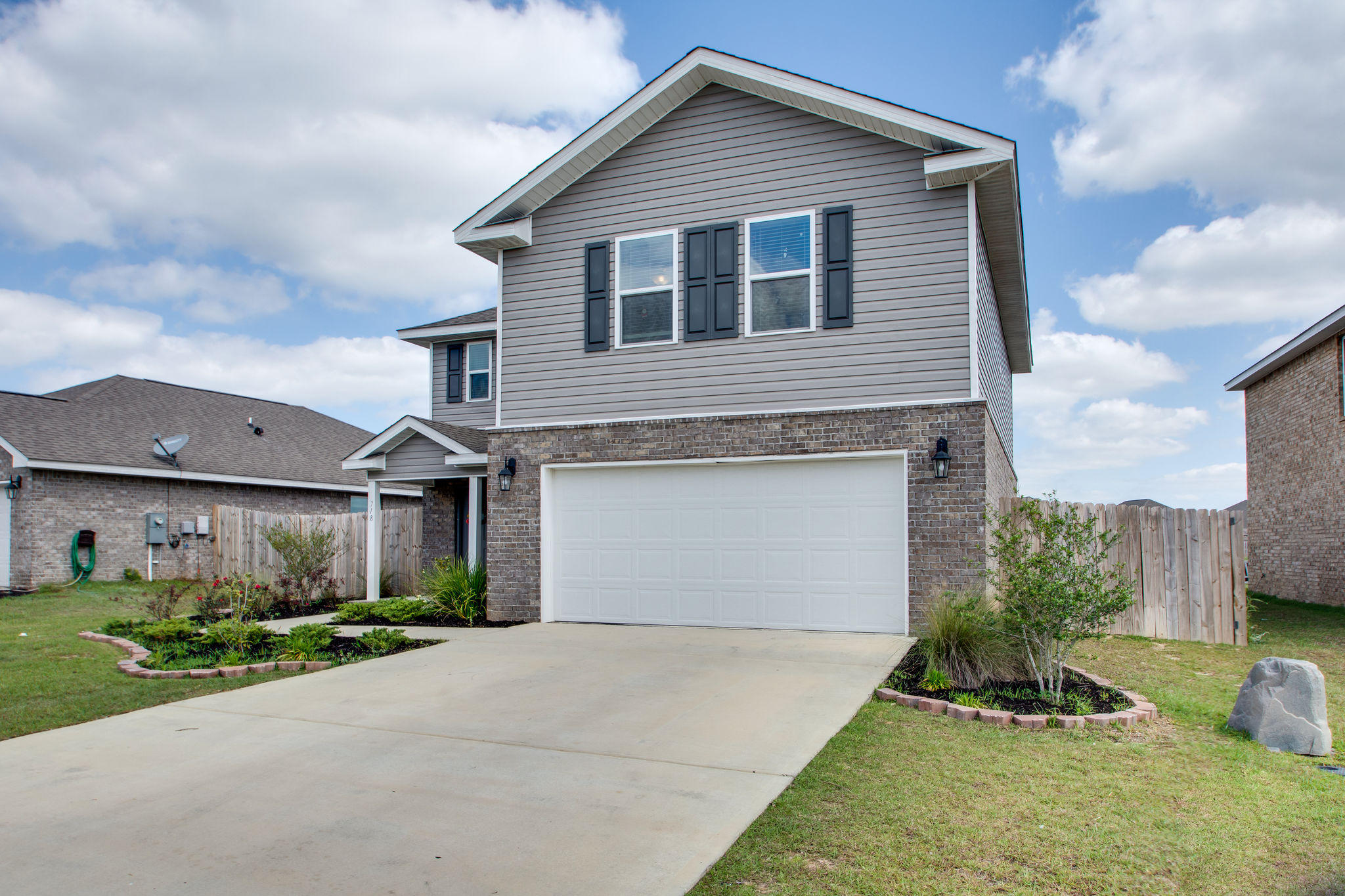 Redstone Commons - Residential