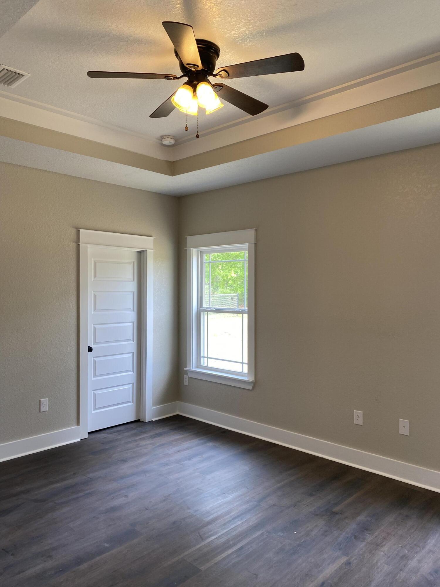 HUNTERS CREEK - Residential