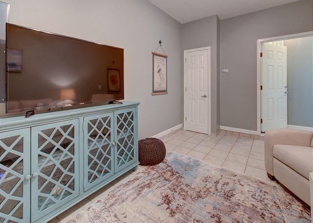 BEACH POINTE T/H - Residential