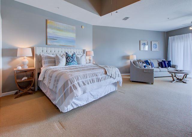 BEACH POINTE T/H - Residential