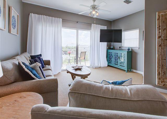 BEACH POINTE T/H - Residential