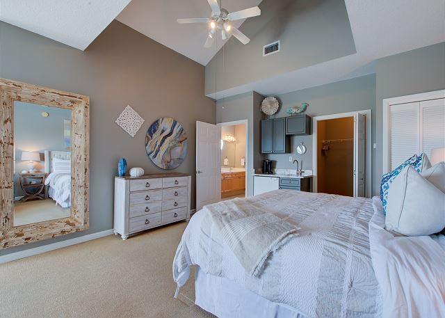 BEACH POINTE T/H - Residential