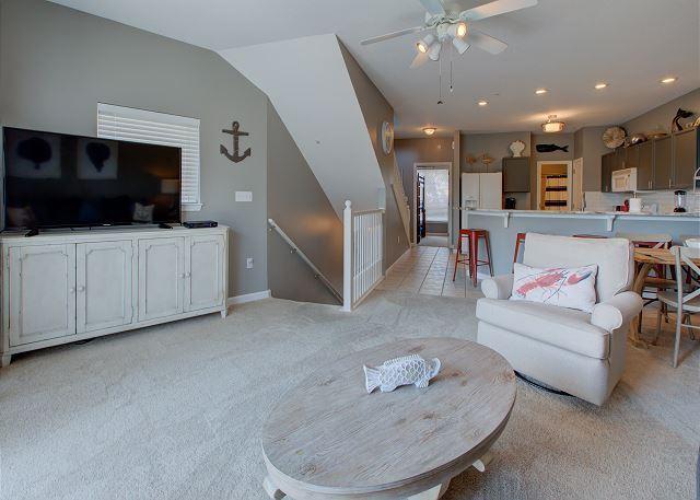 BEACH POINTE T/H - Residential