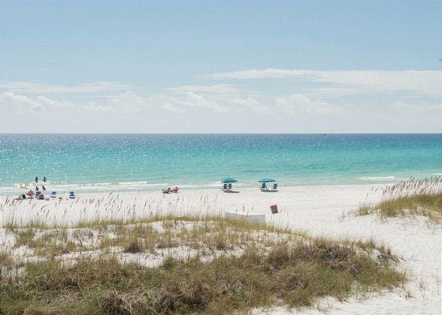 BEACH POINTE T/H - Residential