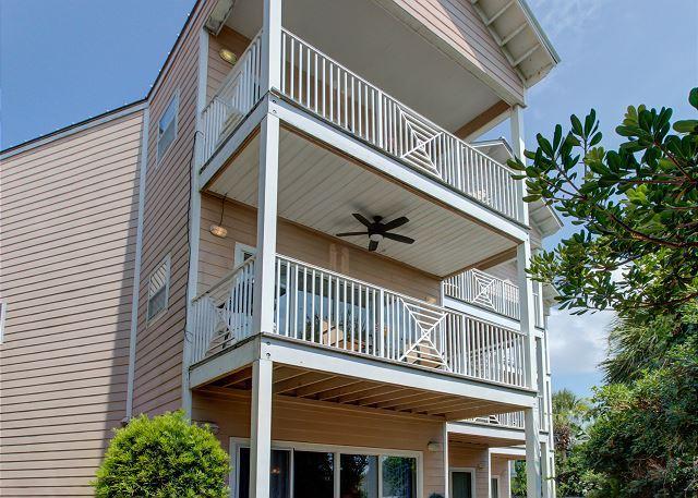 BEACH POINTE T/H - Residential