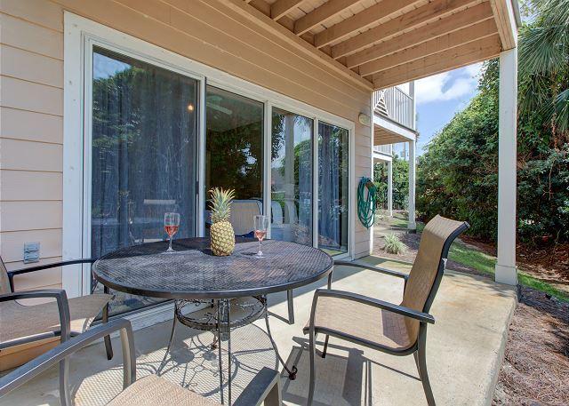 BEACH POINTE T/H - Residential