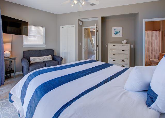 BEACH POINTE T/H - Residential