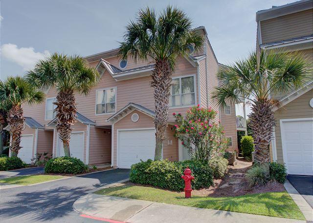 BEACH POINTE T/H - Residential